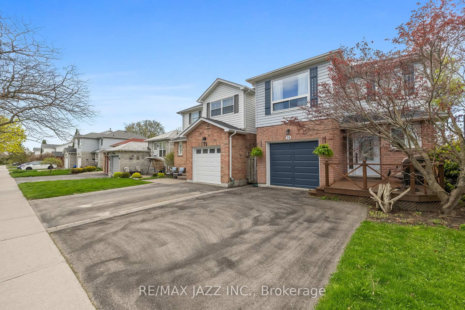 Photo 3 of 75 Trudeau Drive, Clarington, Bowmanville — HOMEH