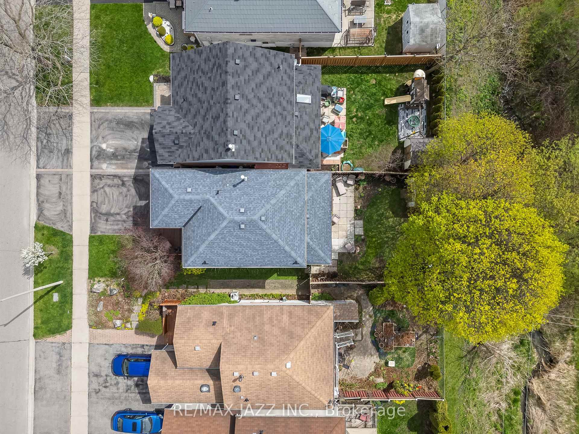 Photo 5 of 75 Trudeau Drive, Clarington, Bowmanville — HOMEH