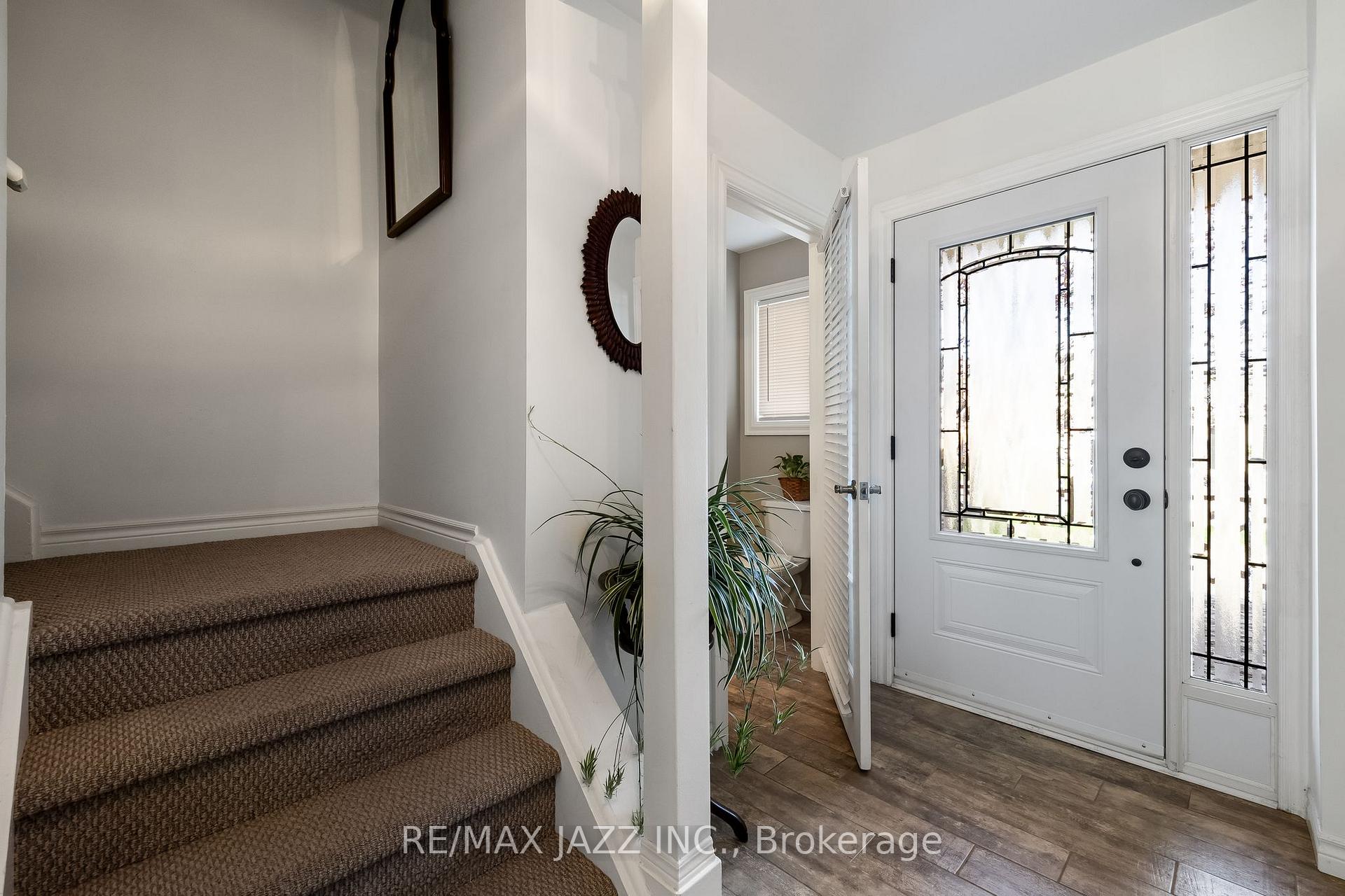 Photo 11 of 75 Trudeau Drive, Clarington, Bowmanville — HOMEH