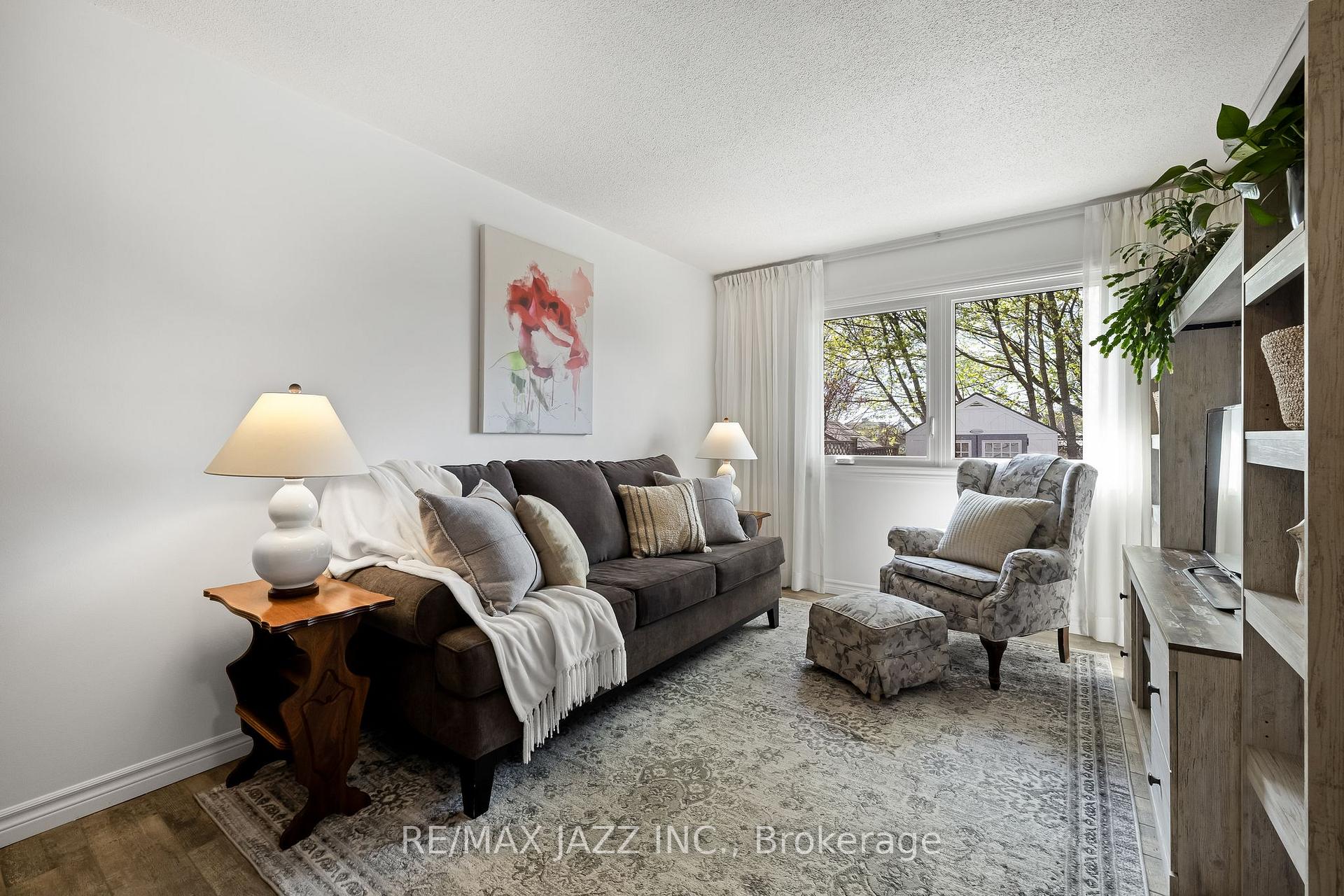 Photo 14 of 75 Trudeau Drive, Clarington, Bowmanville — HOMEH