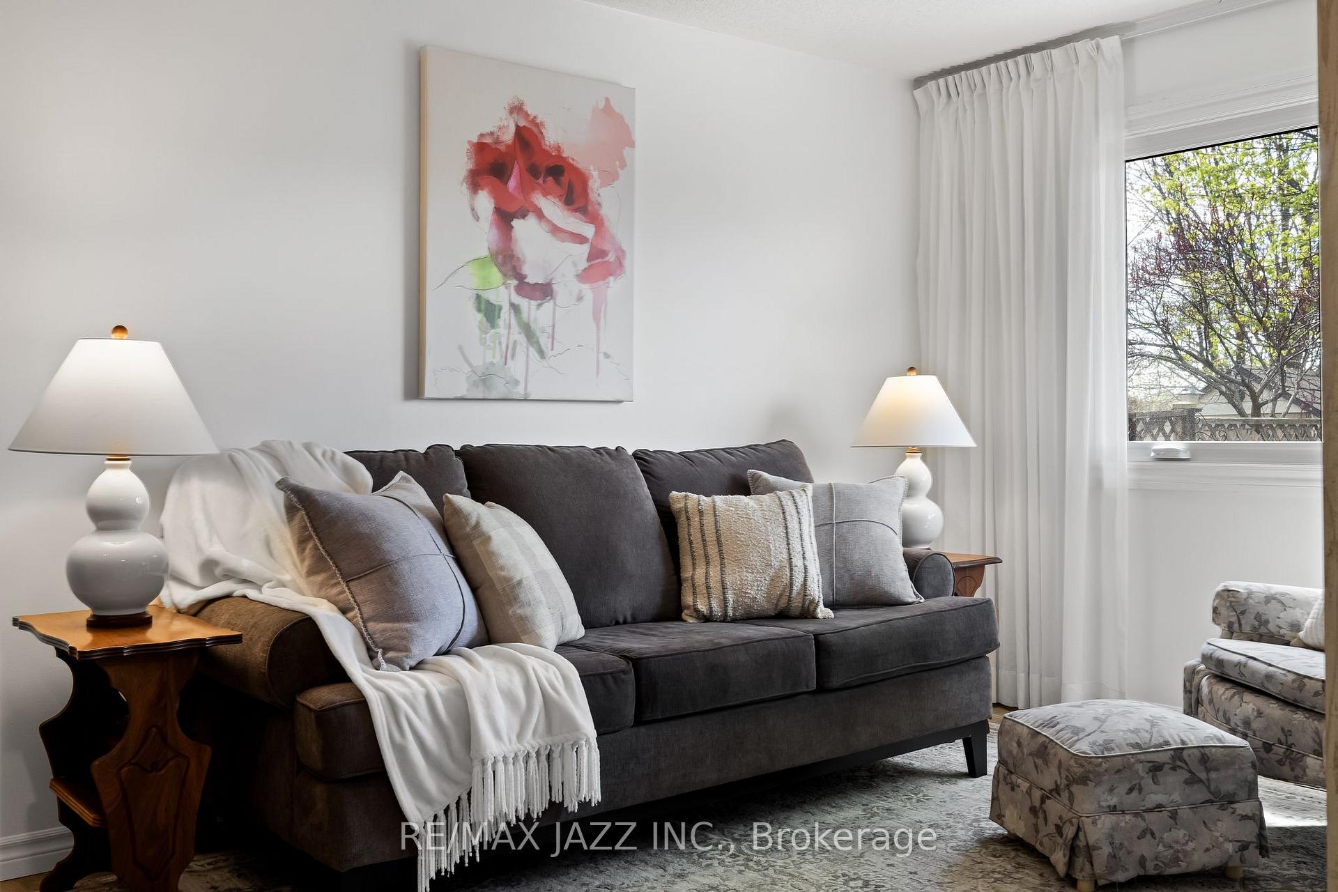 Photo 16 of 75 Trudeau Drive, Clarington, Bowmanville — HOMEH