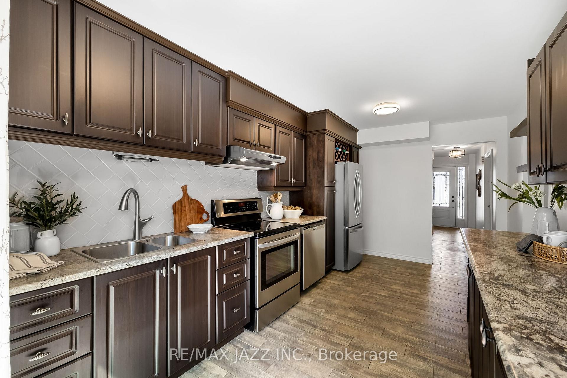 Photo 18 of 75 Trudeau Drive, Clarington, Bowmanville — HOMEH