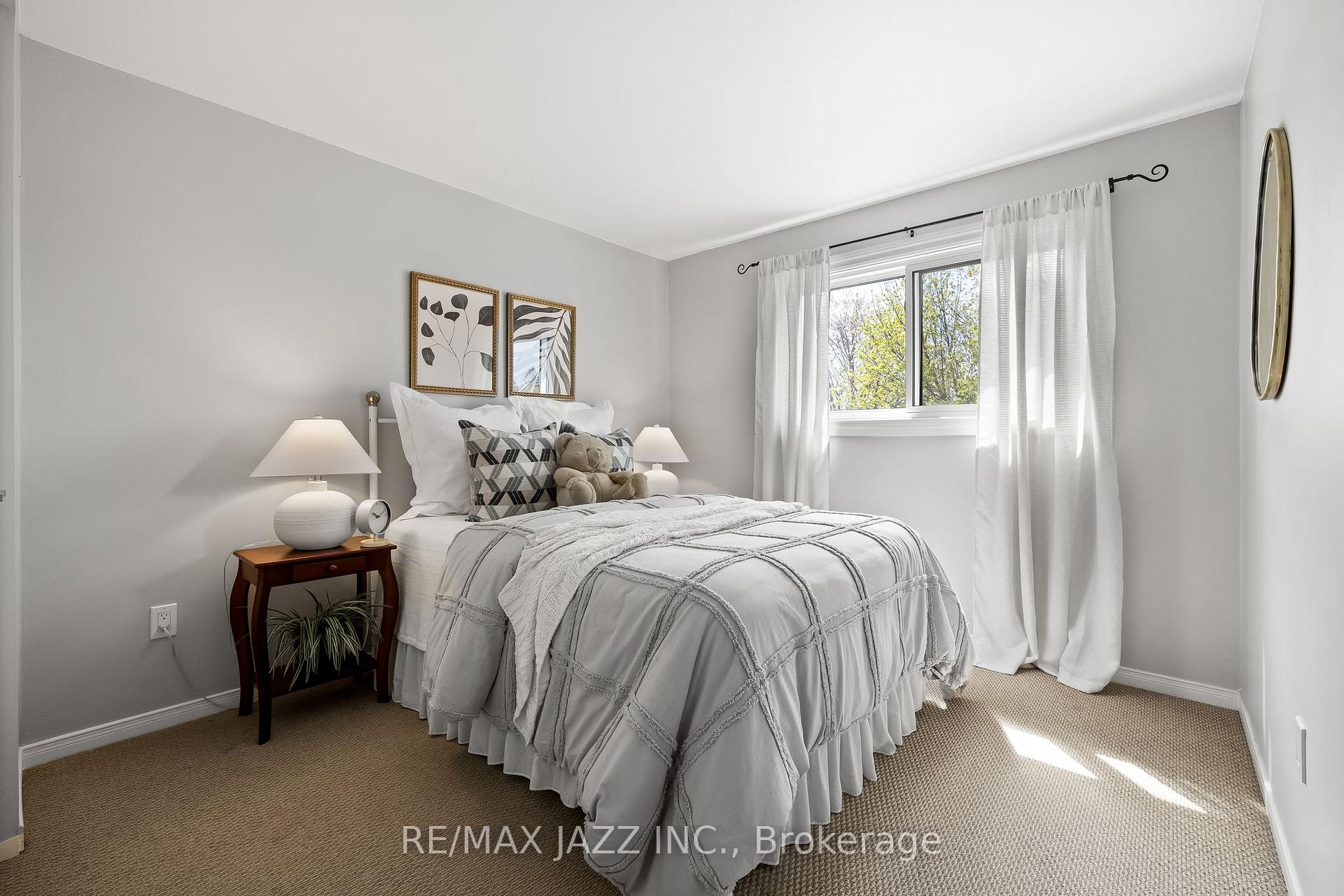 Photo 25 of 75 Trudeau Drive, Clarington, Bowmanville — HOMEH