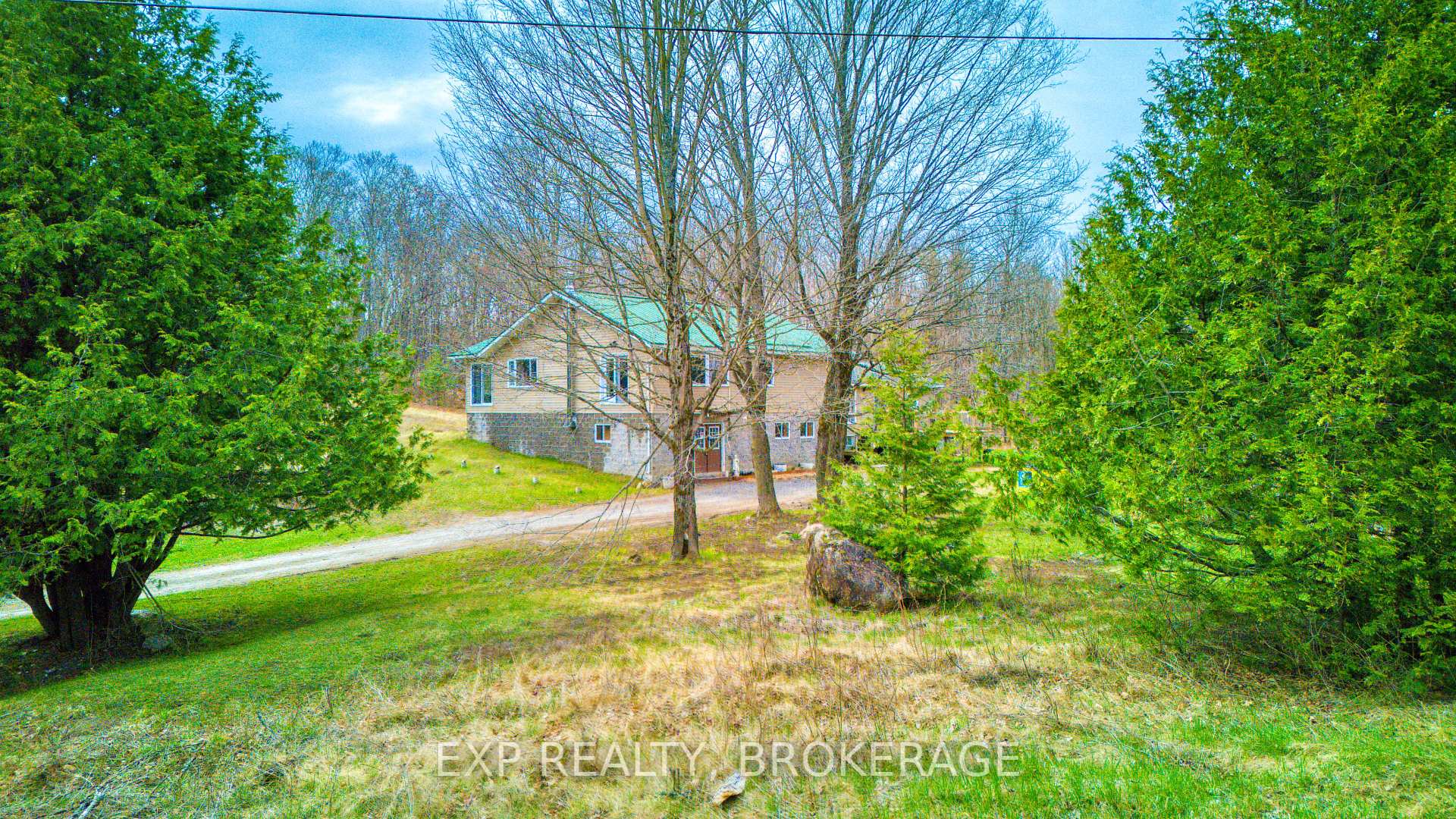 Photo 1 of 1073 Cox Road, Central Frontenac, Frontenac Centre — HOMEH