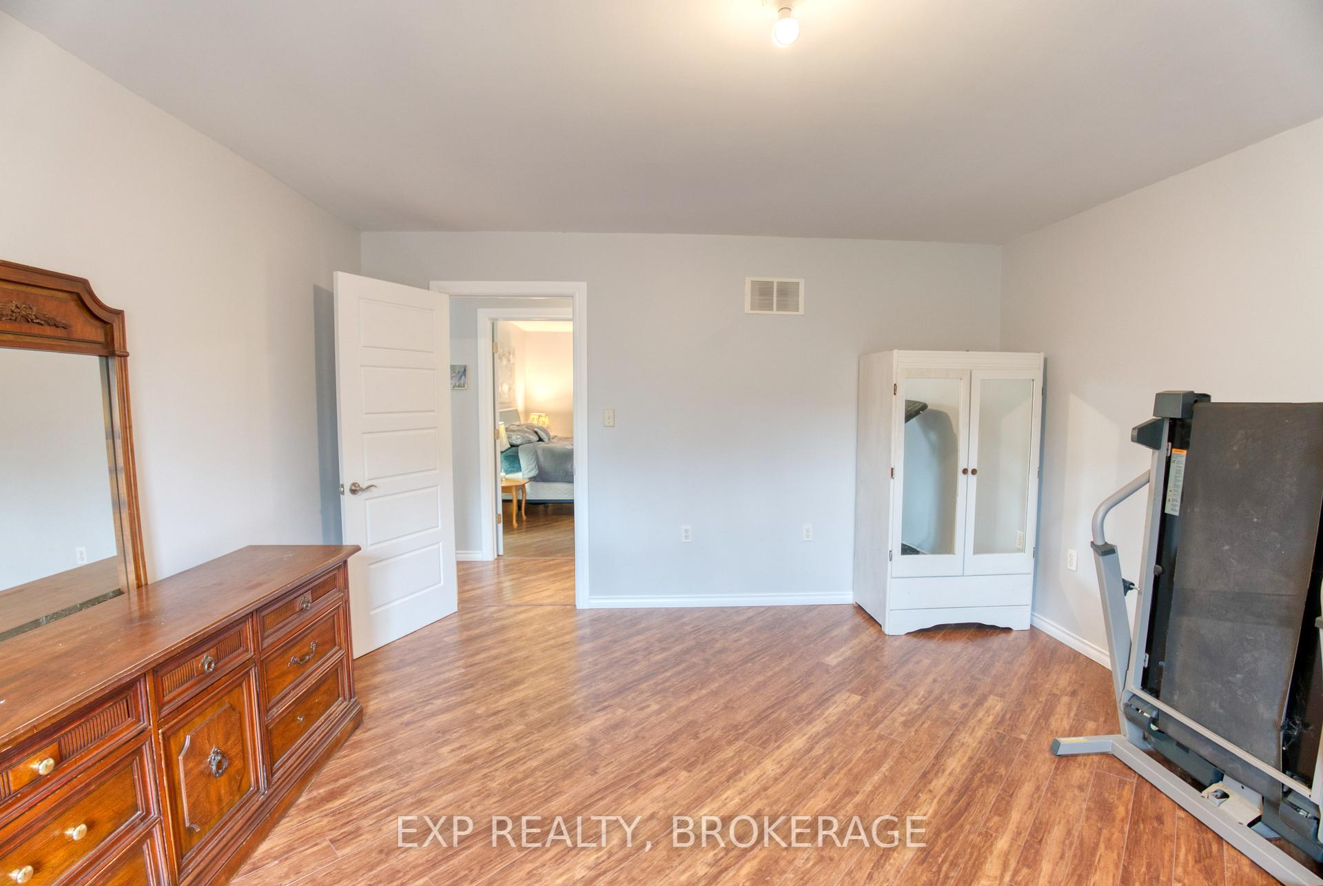 Photo 11 of 1073 Cox Road, Central Frontenac, Frontenac Centre — HOMEH