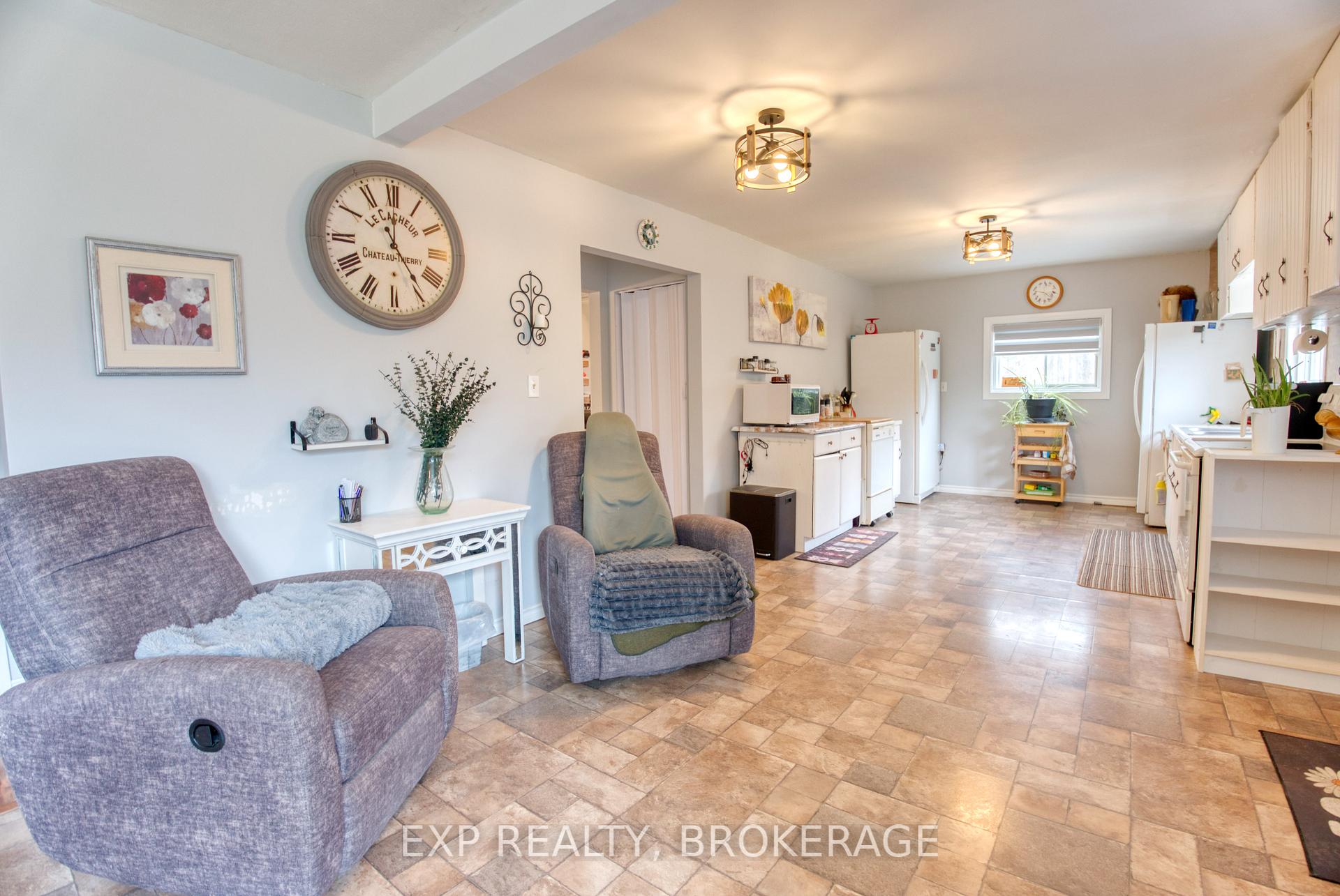 Photo 17 of 1073 Cox Road, Central Frontenac, Frontenac Centre — HOMEH