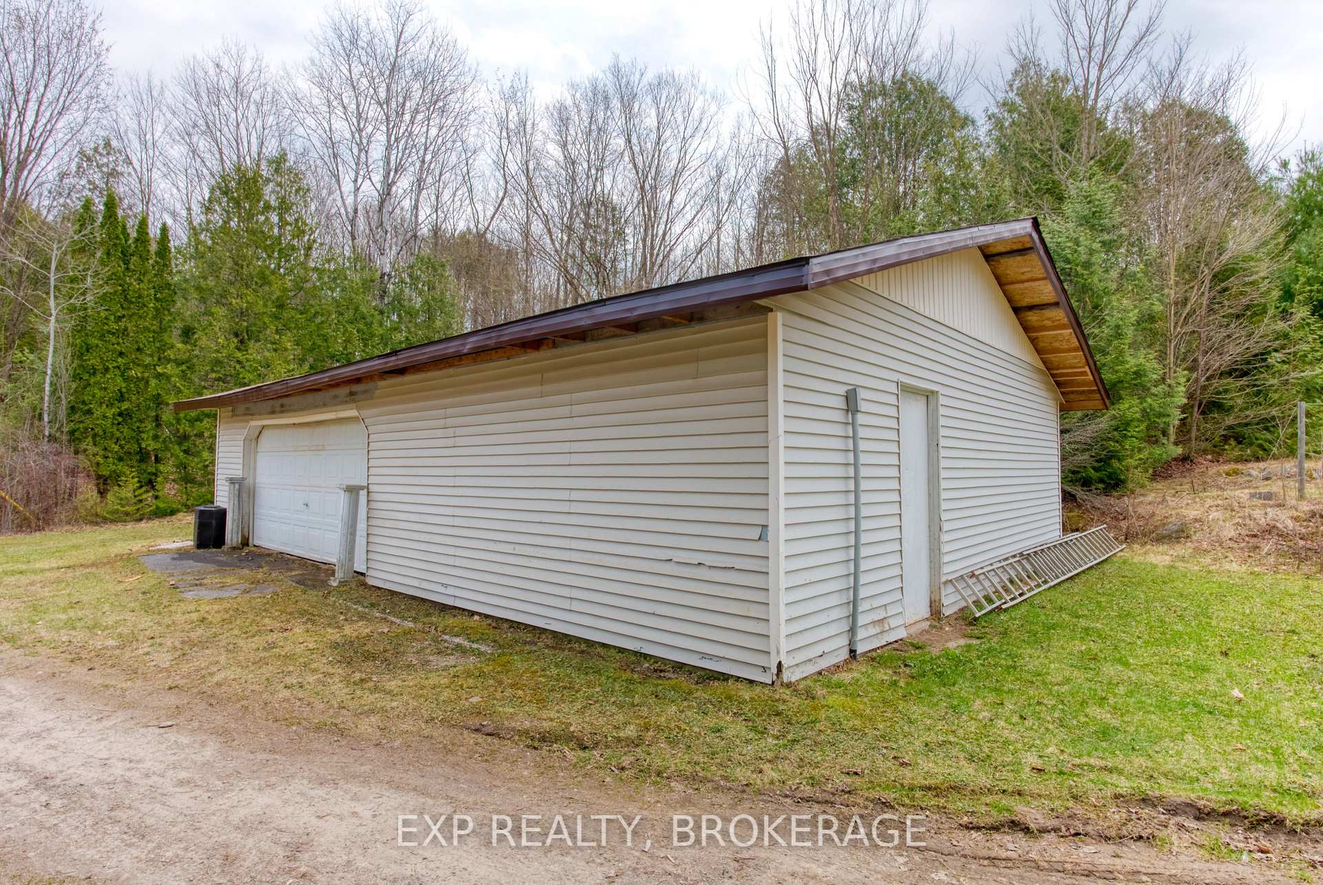 Photo 40 of 1073 Cox Road, Central Frontenac, Frontenac Centre — HOMEH