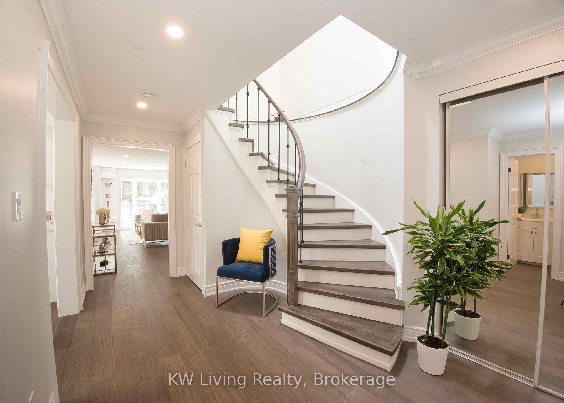 Photo 2 of 27 Sunbird Boulevard, Georgina, Keswick North — HOMEH