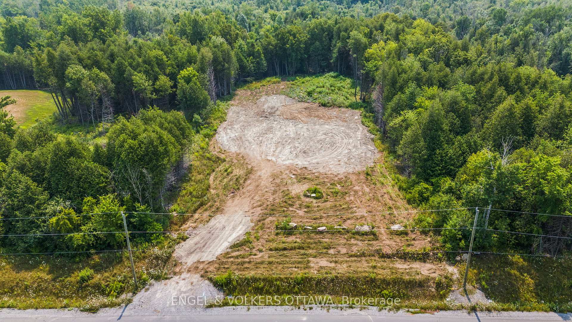 Photo 2 of Unit 9, 6244 Nick Adams Road, Ottawa, Osgoode Twp North of Reg Rd 6 — HOMEH