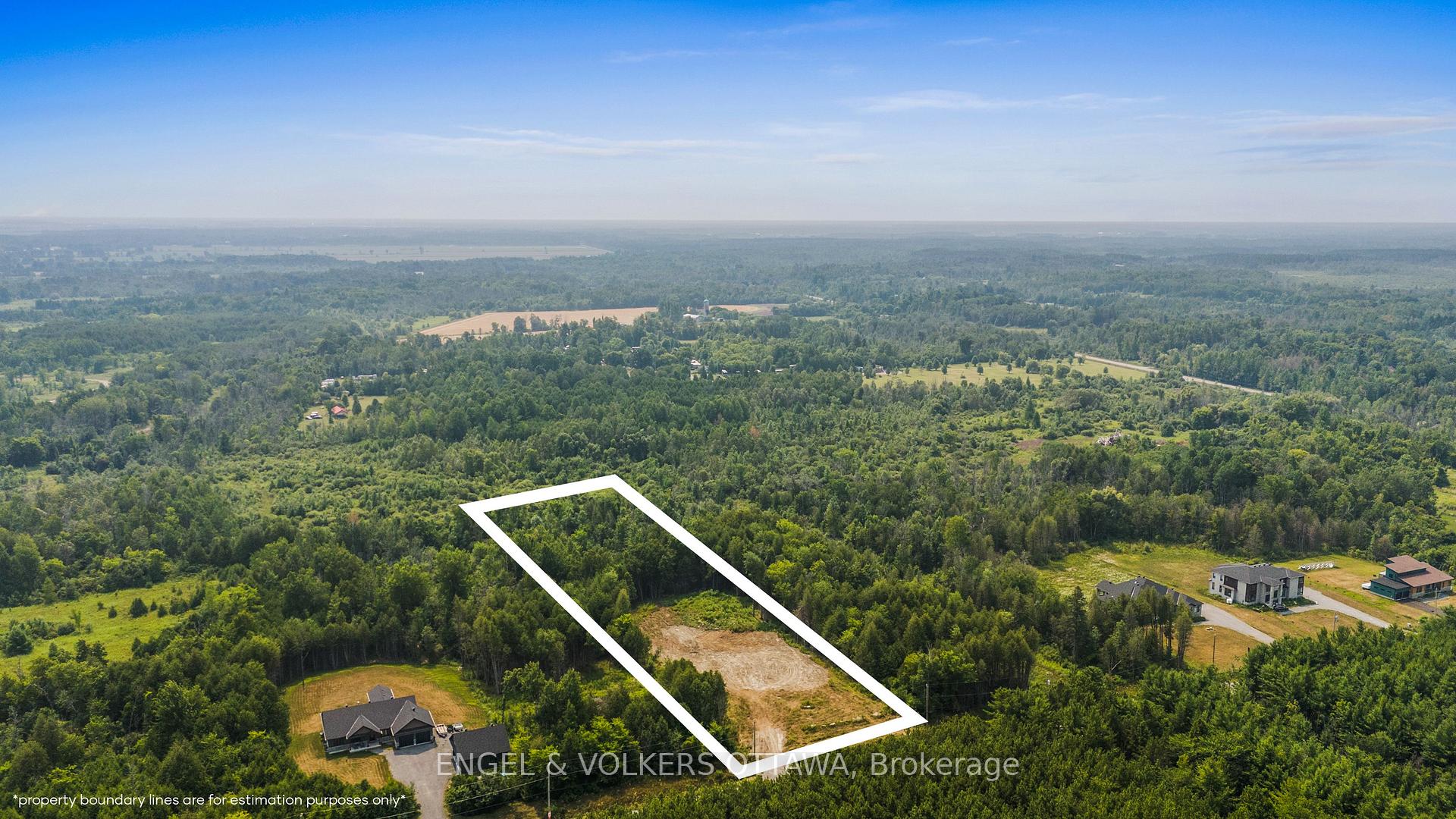 Photo 5 of Unit 9, 6244 Nick Adams Road, Ottawa, Osgoode Twp North of Reg Rd 6 — HOMEH