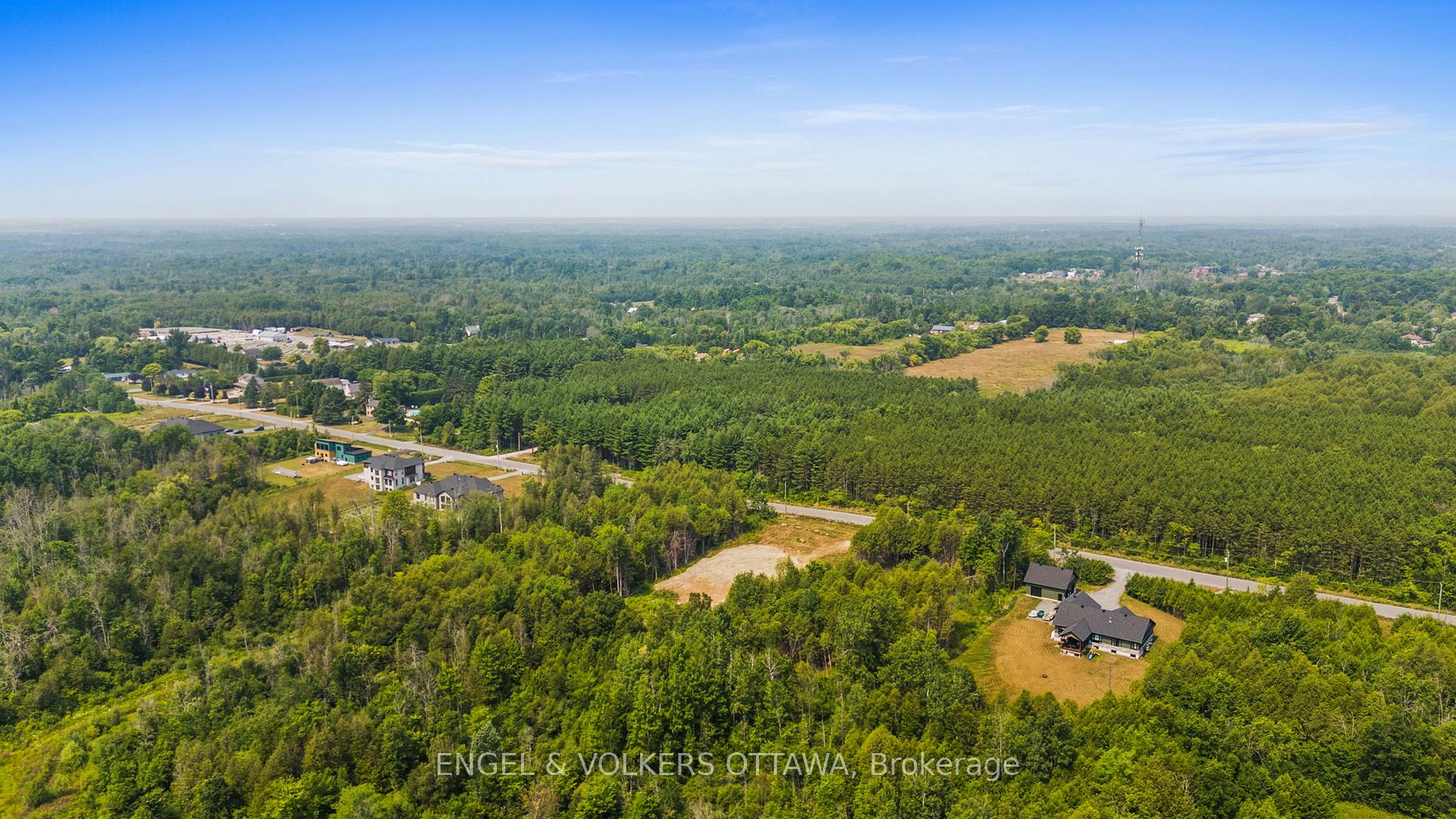Photo 9 of Unit 9, 6244 Nick Adams Road, Ottawa, Osgoode Twp North of Reg Rd 6 — HOMEH