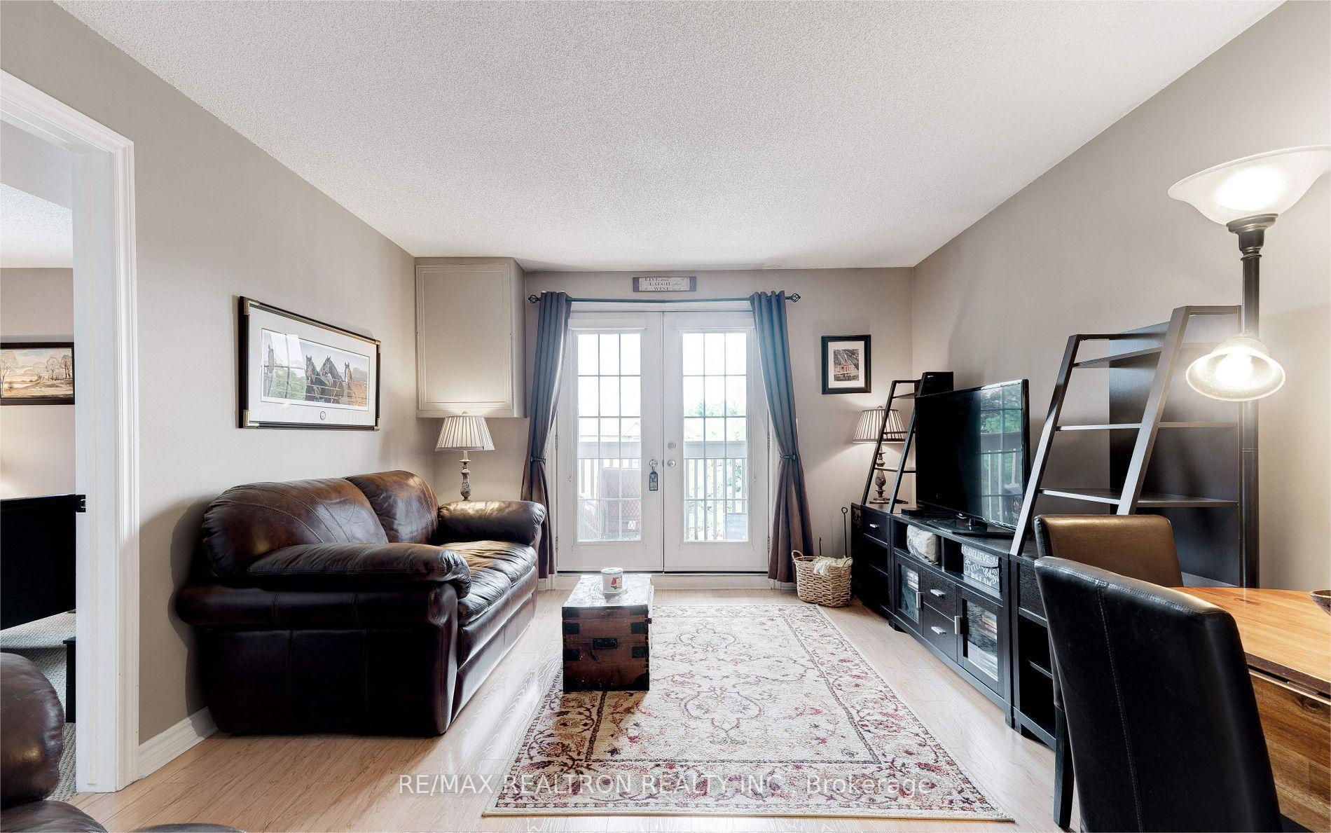 Photo 3 of Unit 304, 2040 Cleaver Avenue, Burlington, Headon — HOMEH