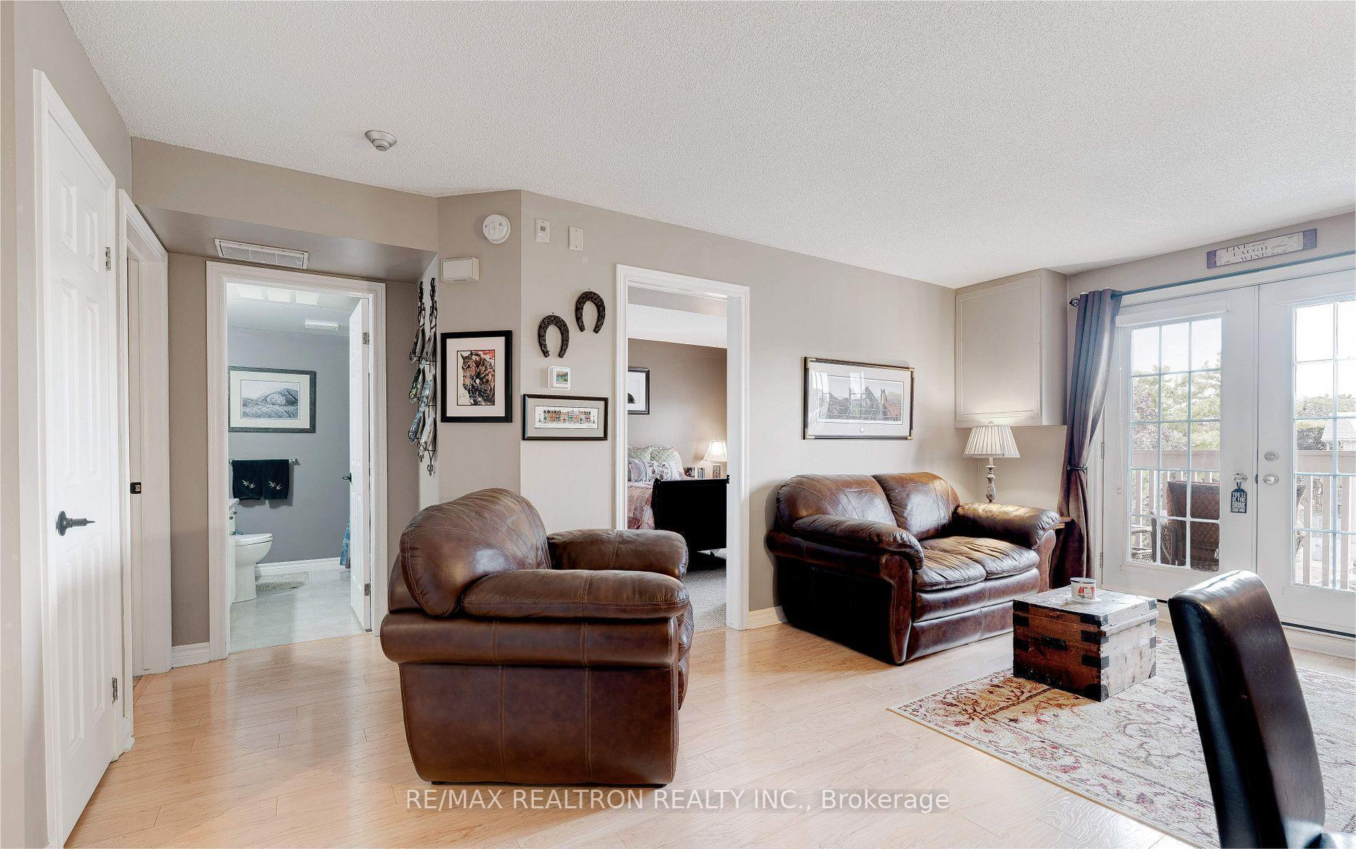 Photo 4 of Unit 304, 2040 Cleaver Avenue, Burlington, Headon — HOMEH