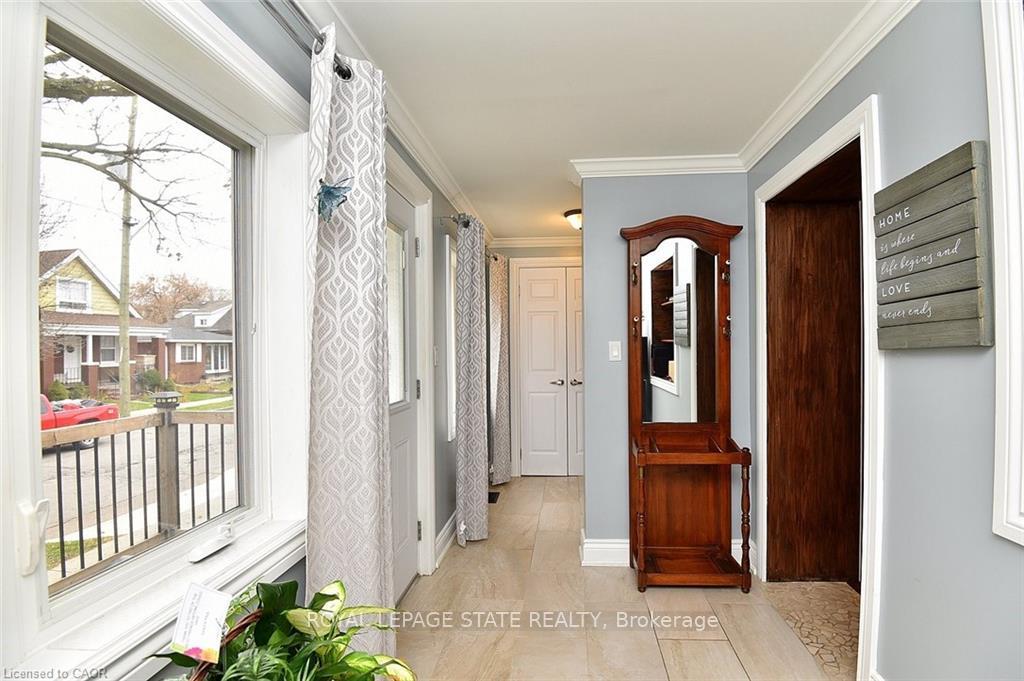 Photo 5 of 293 Fairfield Avenue, Hamilton, Homeside — HOMEH
