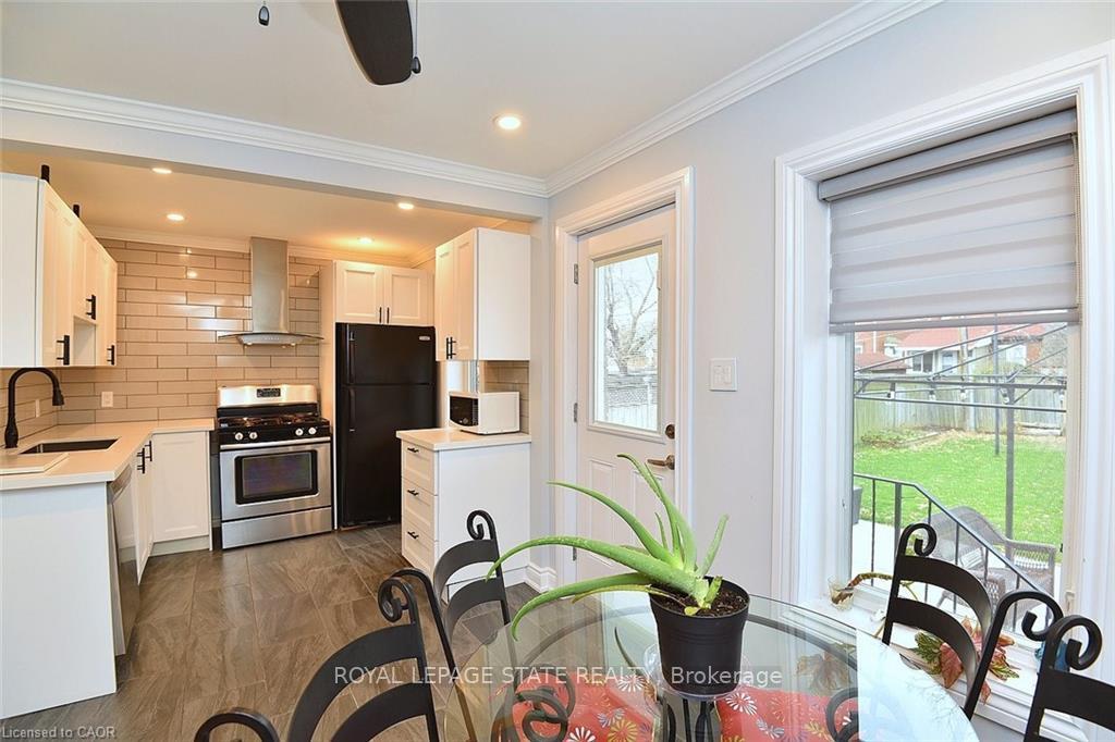 Photo 24 of 293 Fairfield Avenue, Hamilton, Homeside — HOMEH