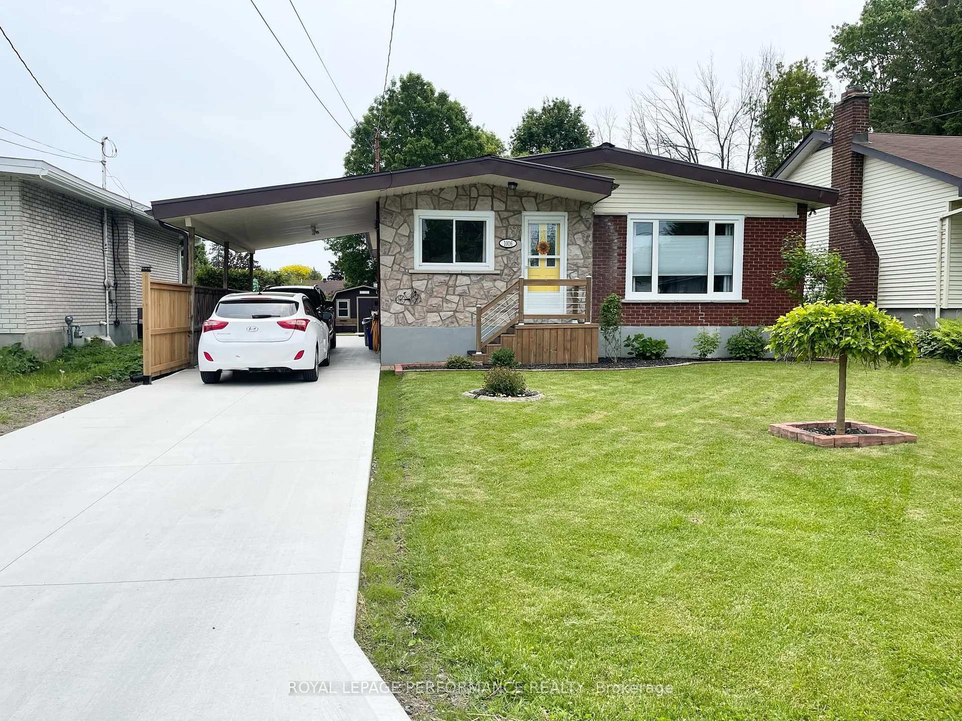 Photo 1 of 1006 Edythe Avenue, Cornwall — HOMEH