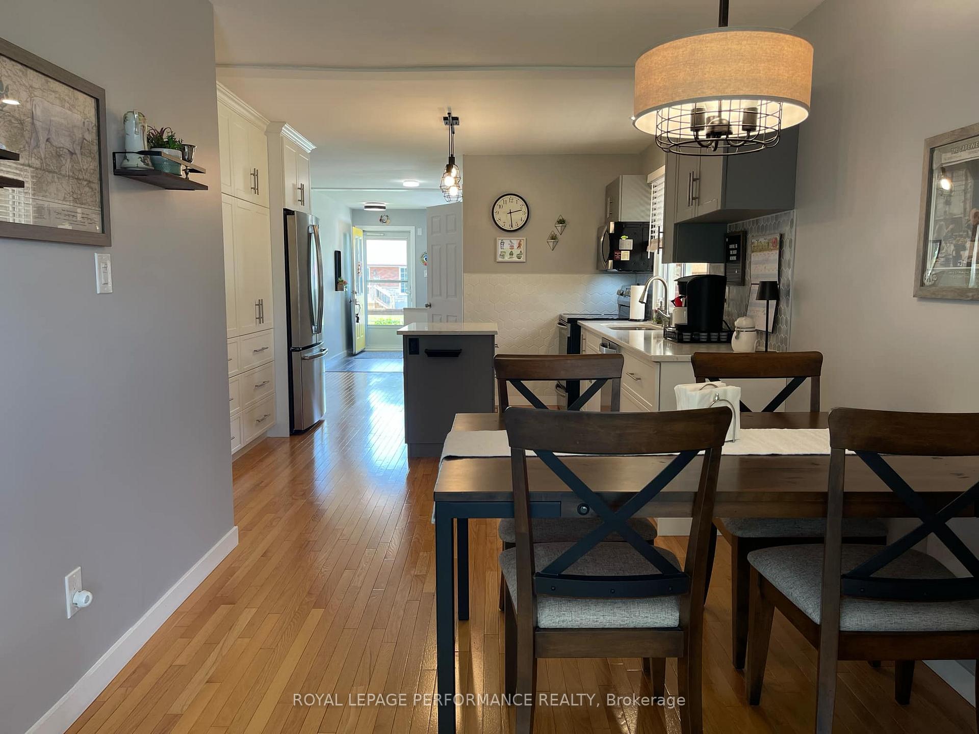 Photo 7 of 1006 Edythe Avenue, Cornwall — HOMEH