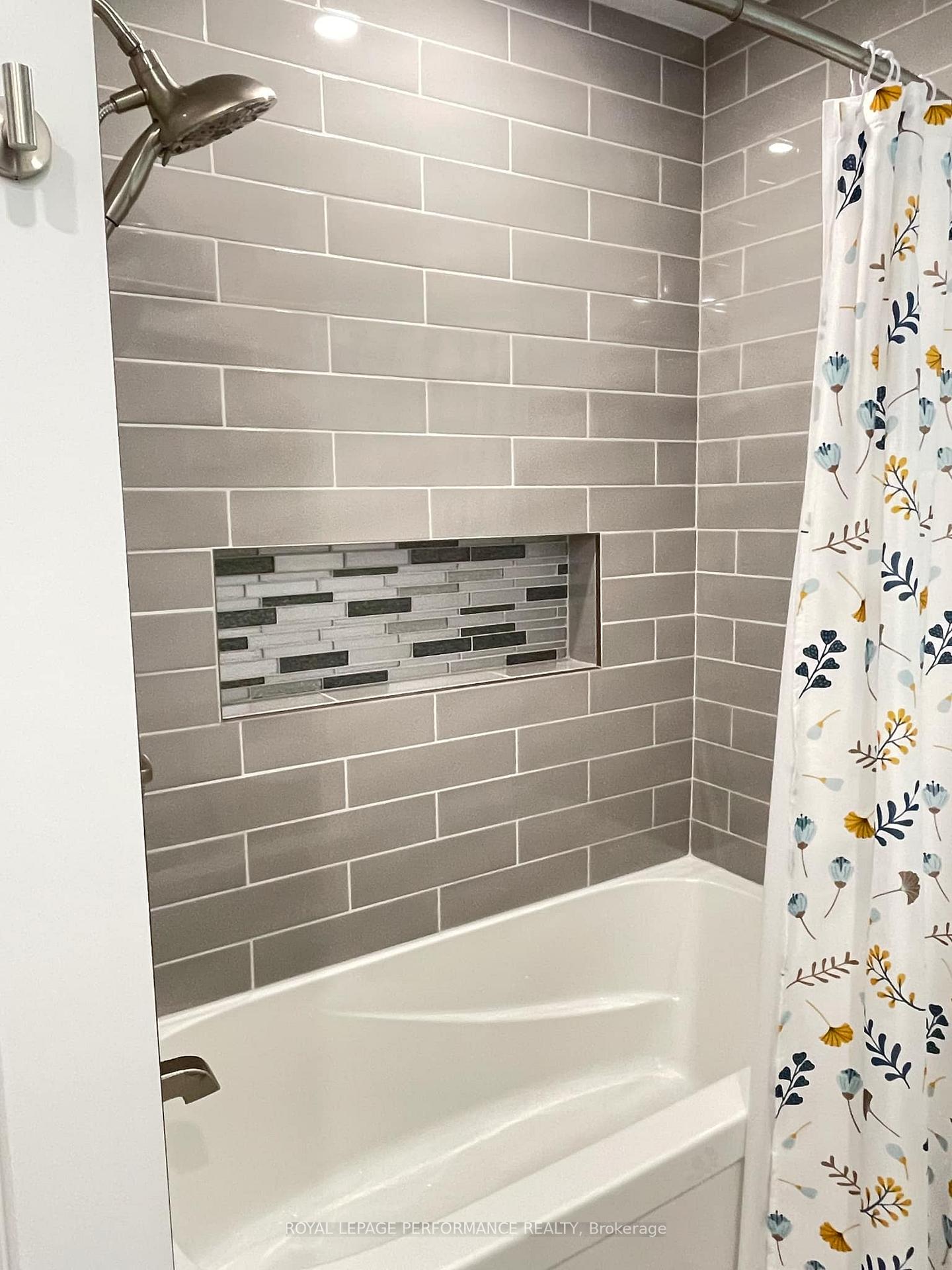 Photo 14 of 1006 Edythe Avenue, Cornwall — HOMEH