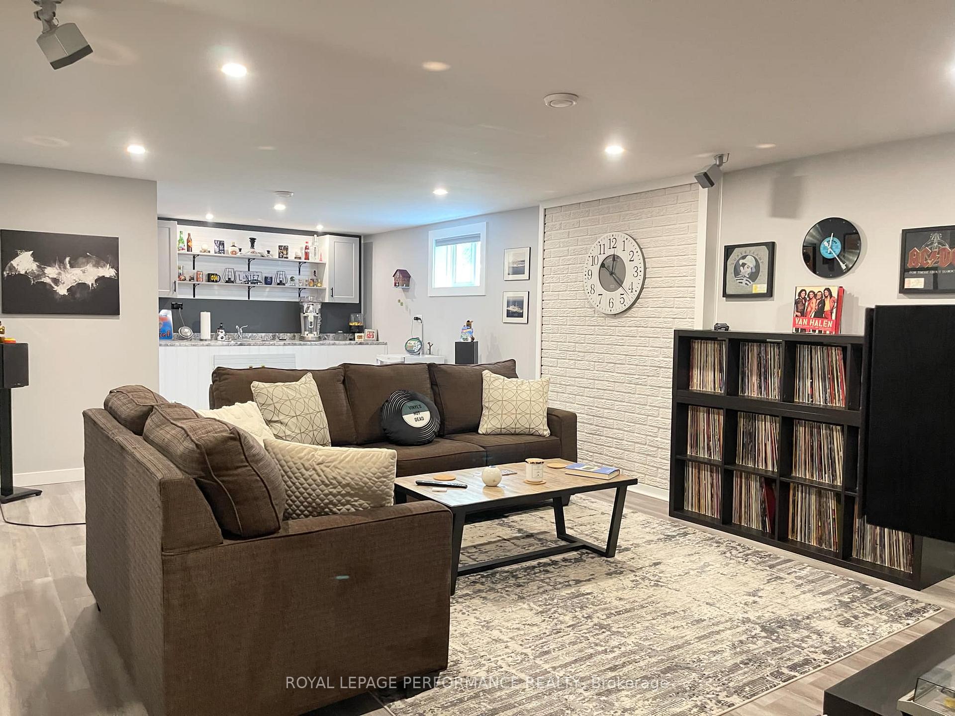 Photo 15 of 1006 Edythe Avenue, Cornwall — HOMEH