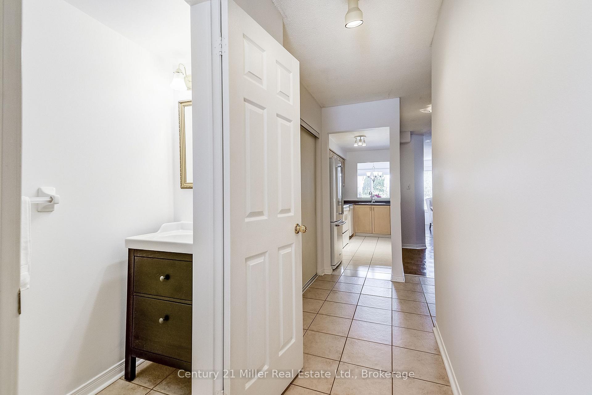 Photo 3 of 5111 Thornburn Drive, Burlington, Uptown — HOMEH