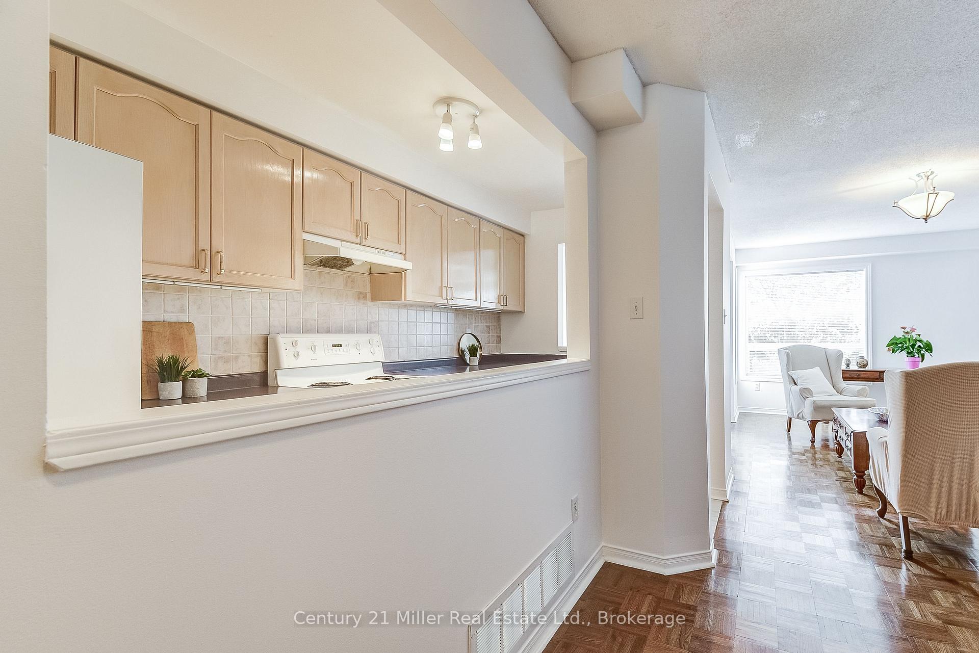 Photo 5 of 5111 Thornburn Drive, Burlington, Uptown — HOMEH