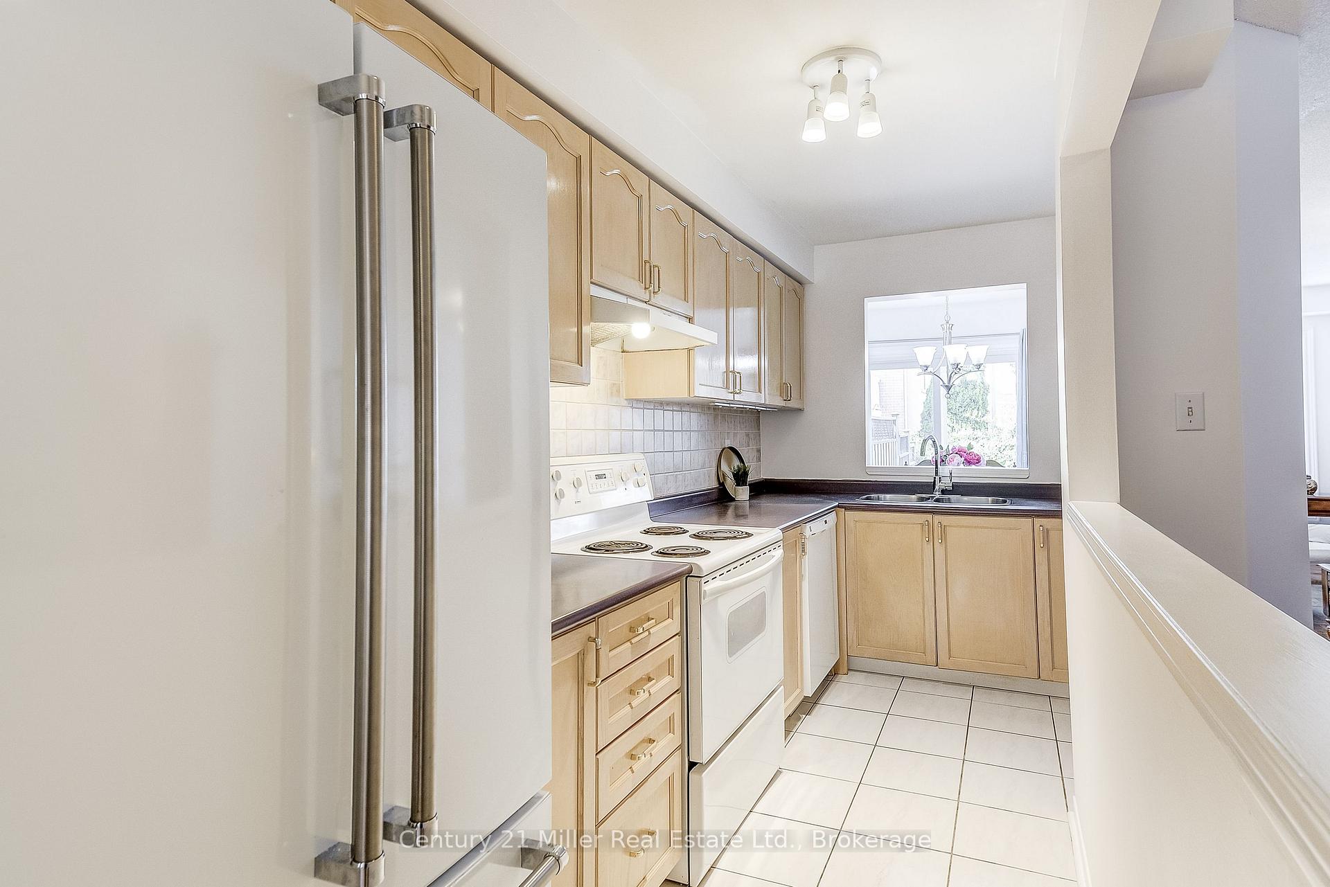 Photo 11 of 5111 Thornburn Drive, Burlington, Uptown — HOMEH