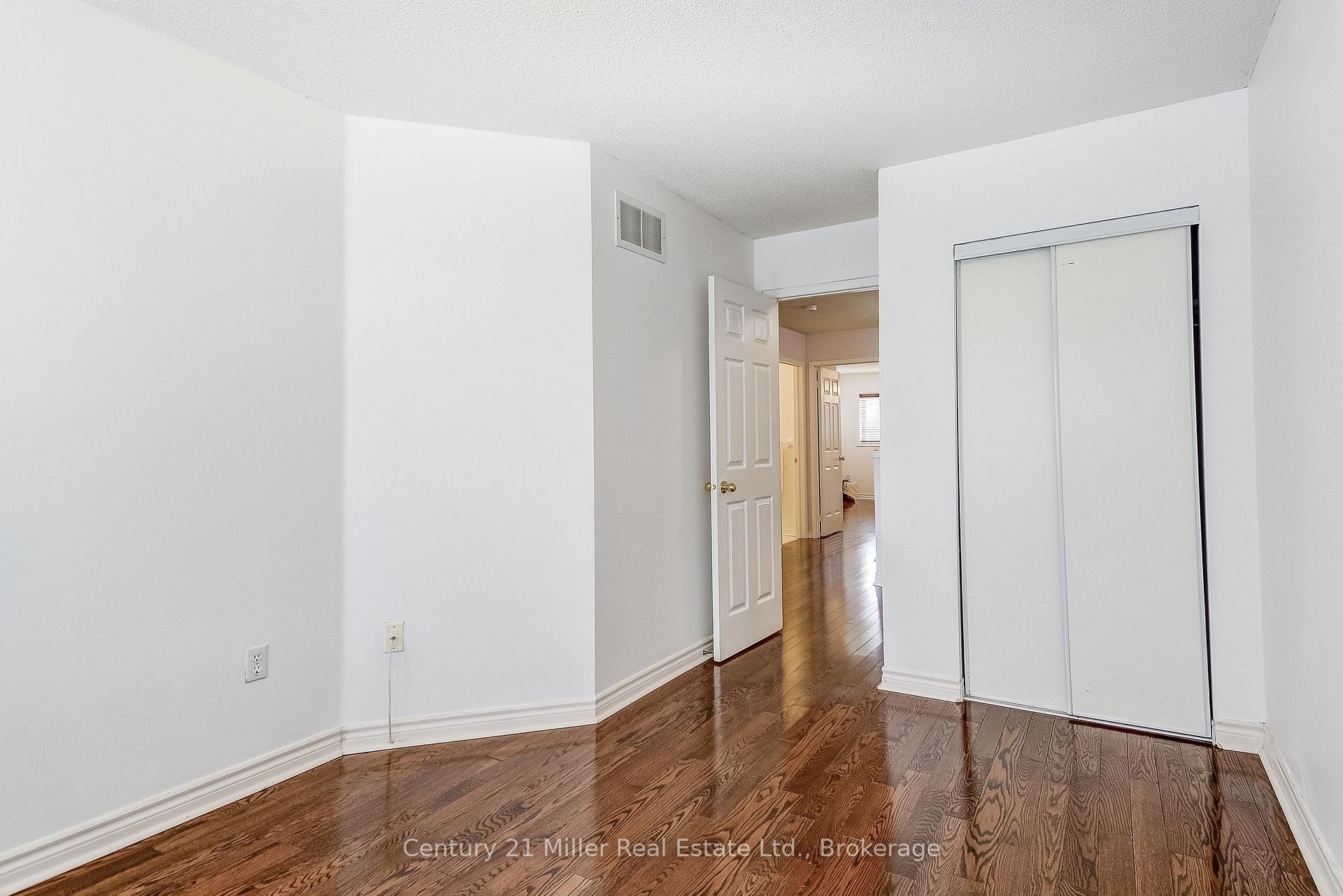 Photo 9 of 5111 Thornburn Drive, Burlington, Uptown — HOMEH