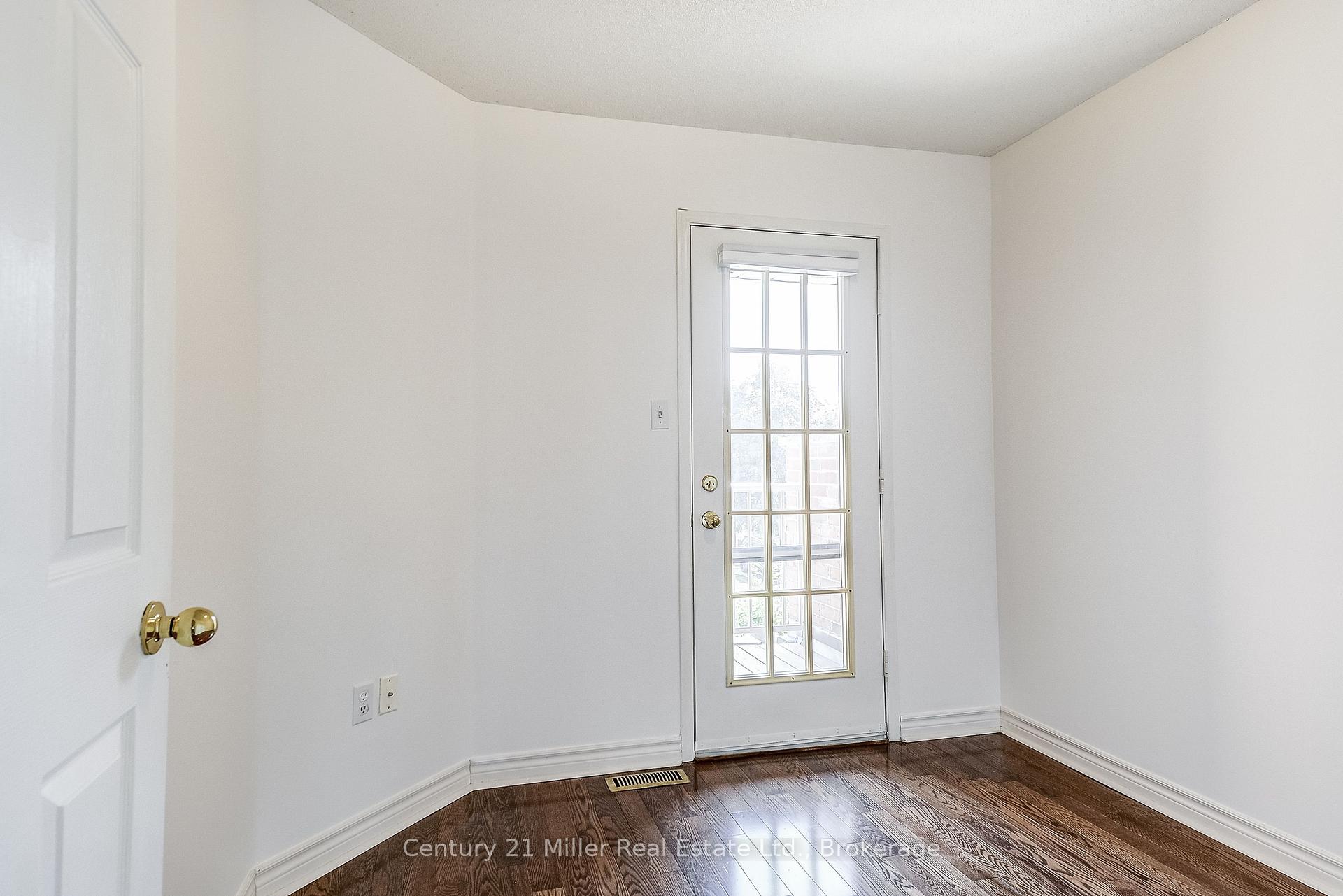 Photo 13 of 5111 Thornburn Drive, Burlington, Uptown — HOMEH