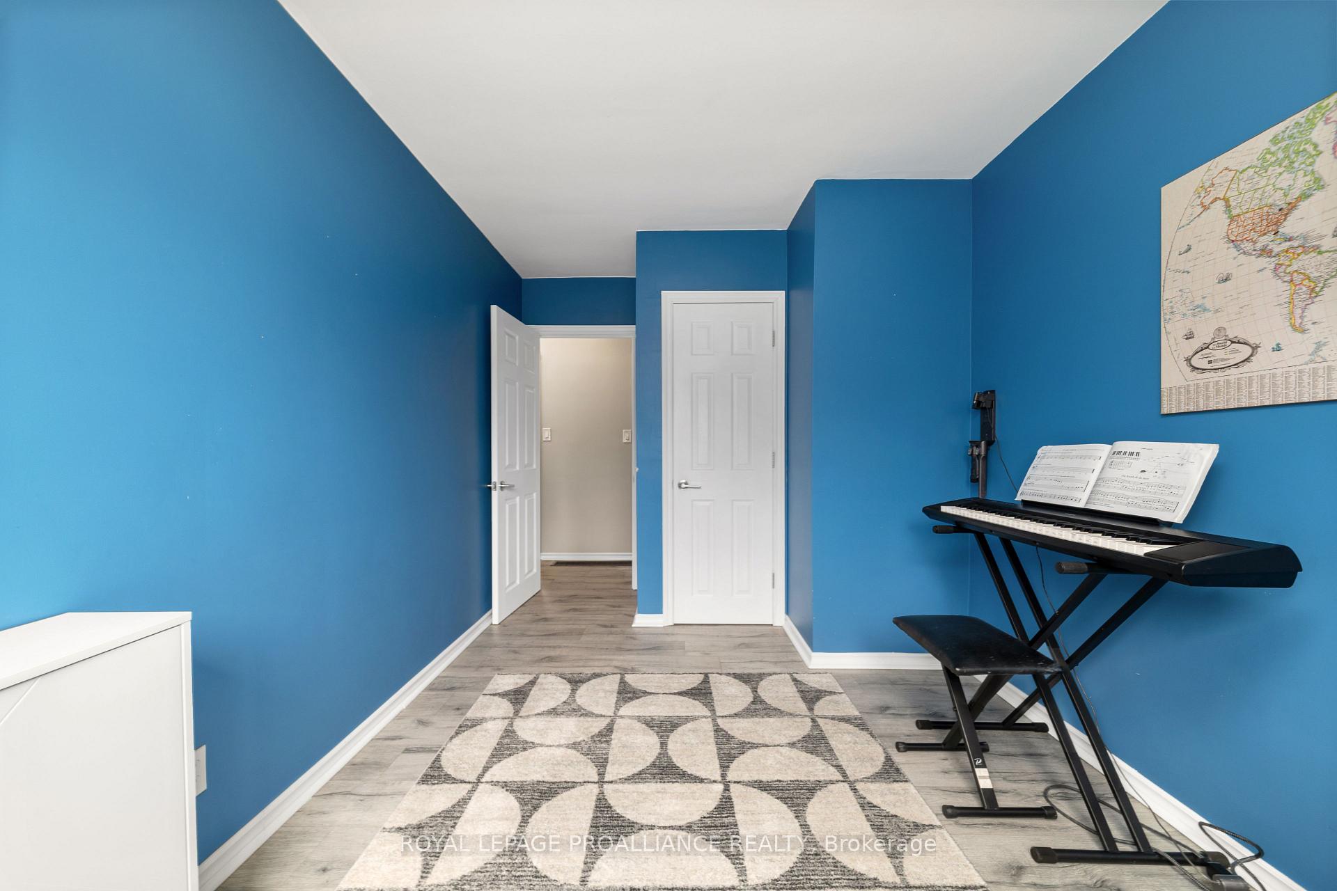 Photo 22 of 16 Kingsway Court, Belleville, Belleville Ward — HOMEH
