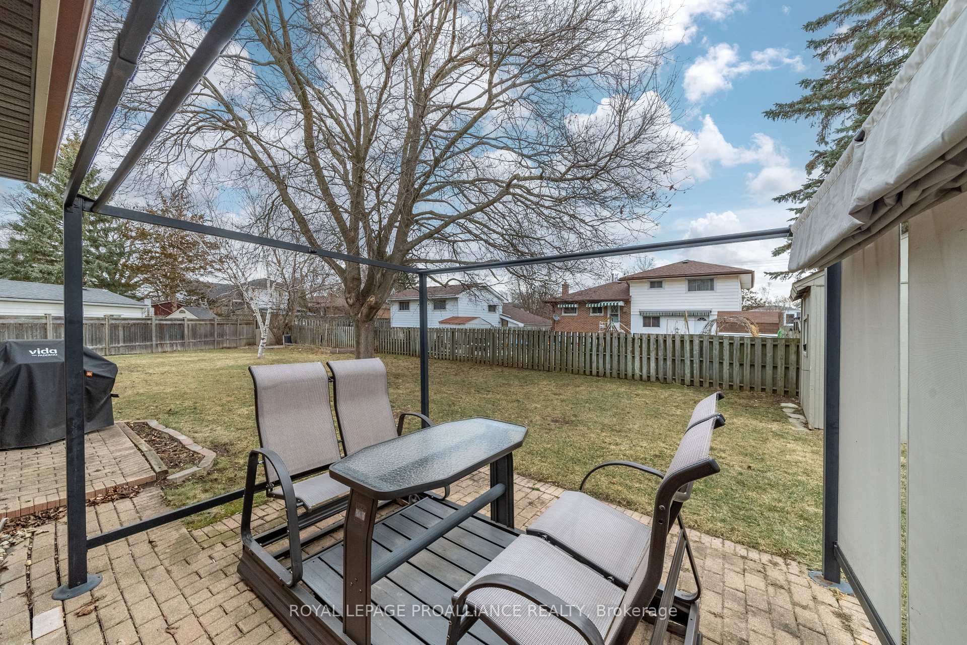 Photo 30 of 16 Kingsway Court, Belleville, Belleville Ward — HOMEH