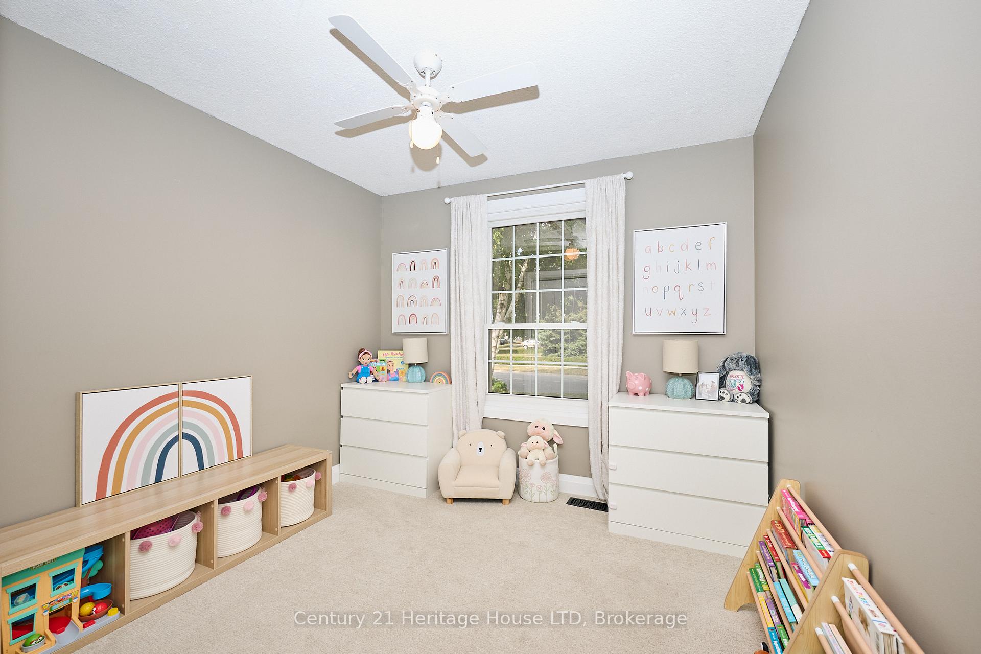 Photo 13 of 25 Birchpark Drive, Grimsby, Grimsby Beach — HOMEH