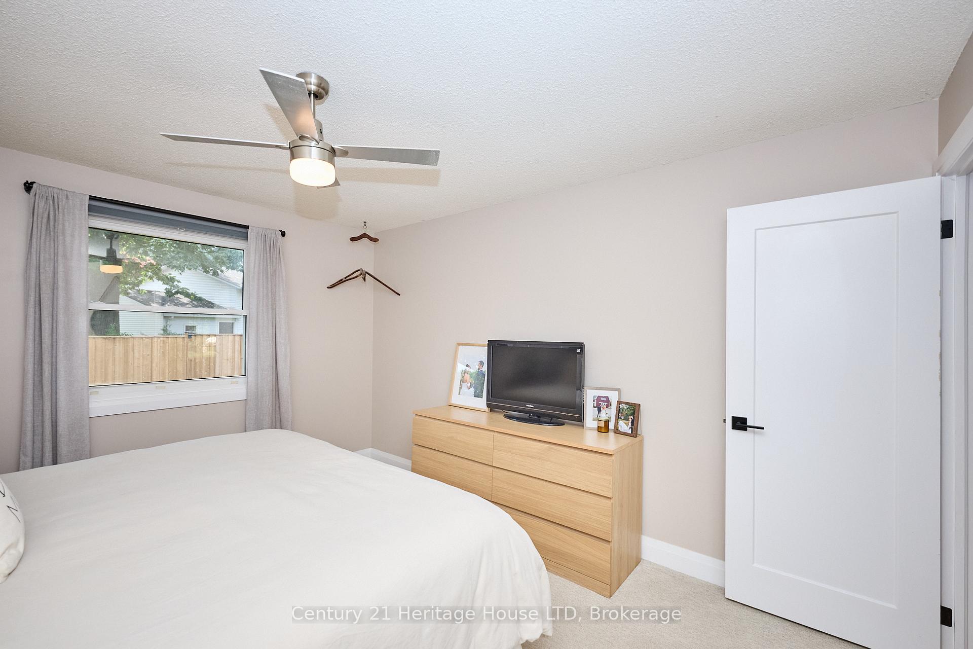 Photo 21 of 25 Birchpark Drive, Grimsby, Grimsby Beach — HOMEH