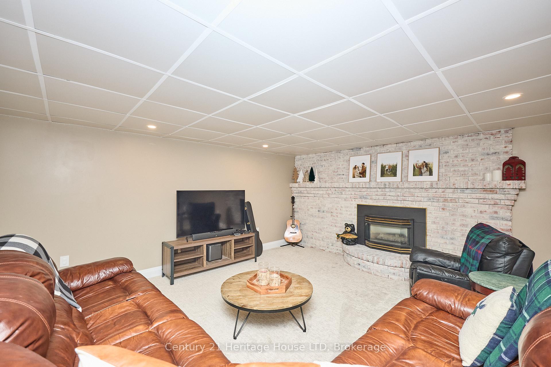 Photo 22 of 25 Birchpark Drive, Grimsby, Grimsby Beach — HOMEH
