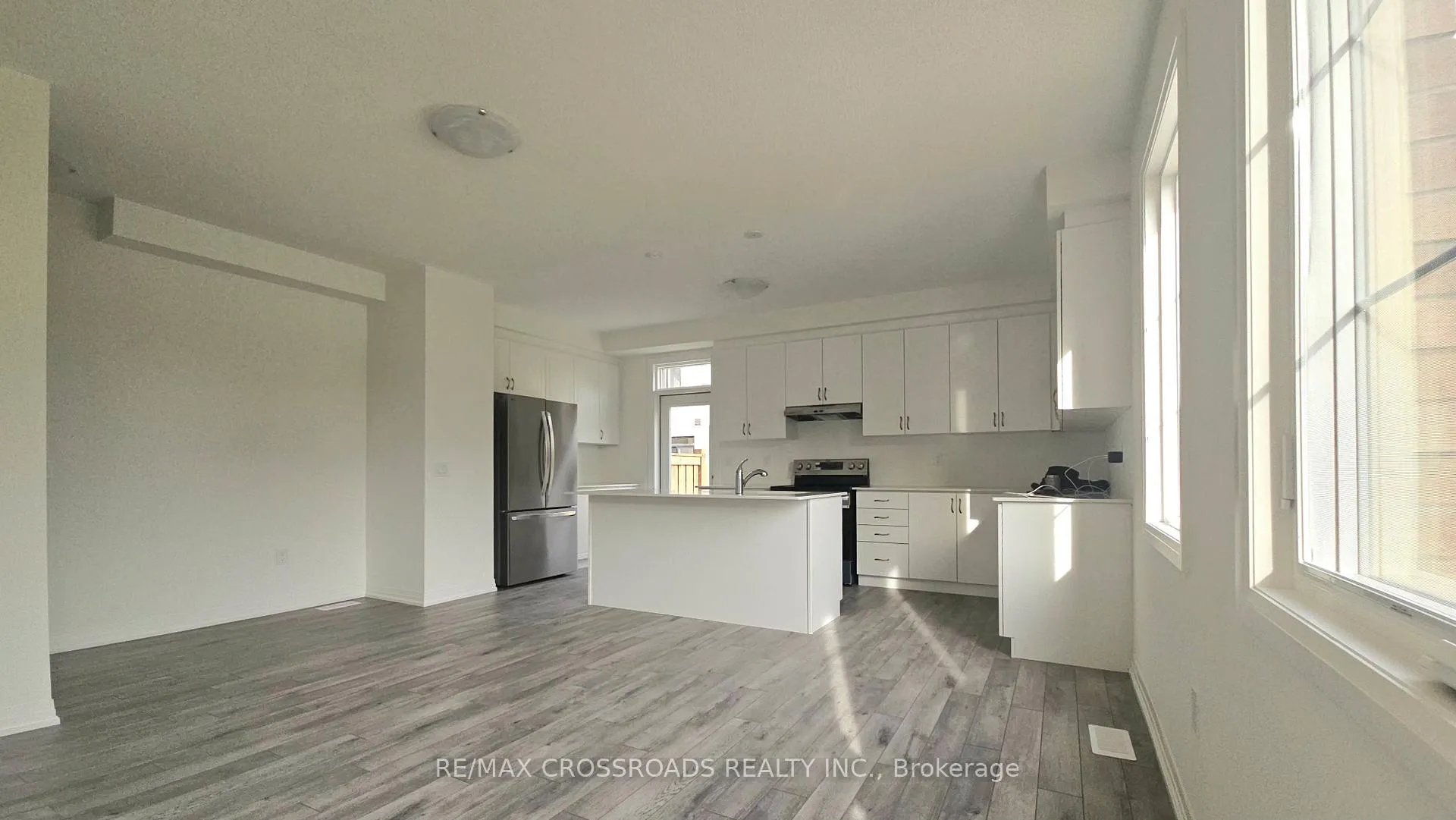Photo 5 of Unit 39, 474 Provident Way, Hamilton, Mount Hope — HOMEH