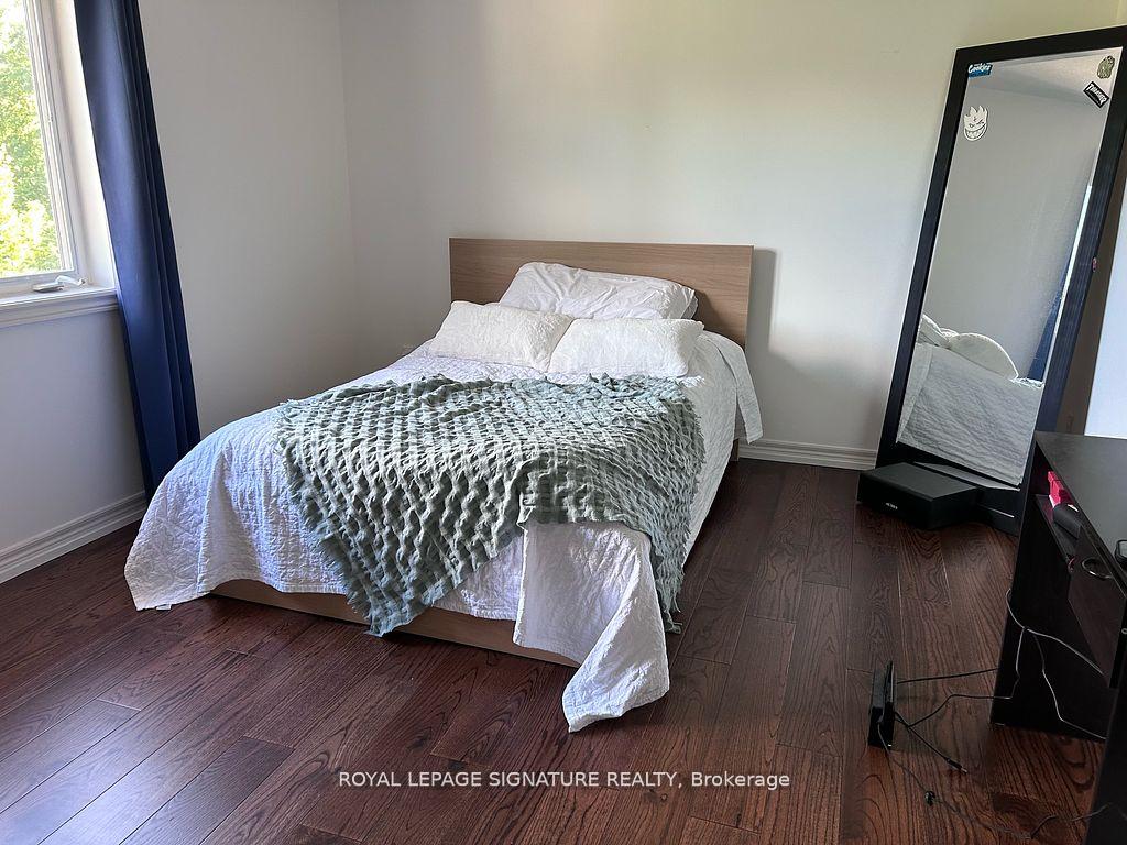 Photo 11 of 152 Central Avenue, Grimsby, Grimsby East — HOMEH