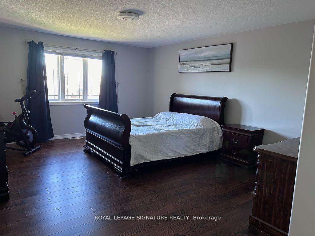 Photo 13 of 152 Central Avenue, Grimsby, Grimsby East — HOMEH