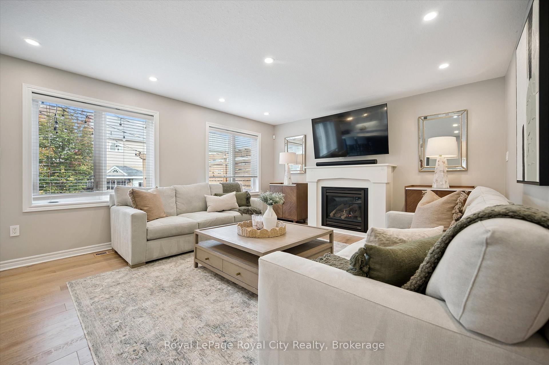 Photo 7 of 38 Baxter Drive, Guelph, Pineridge/Westminster Woods — HOMEH