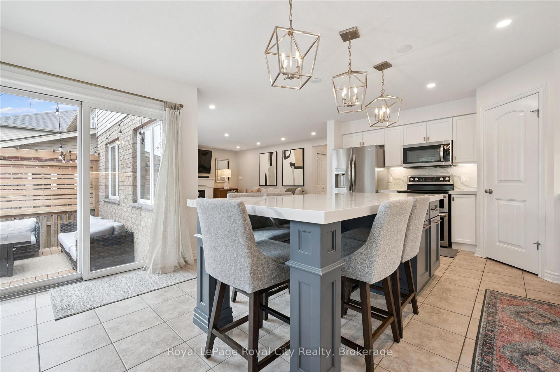 Photo 14 of 38 Baxter Drive, Guelph, Pineridge/Westminster Woods — HOMEH