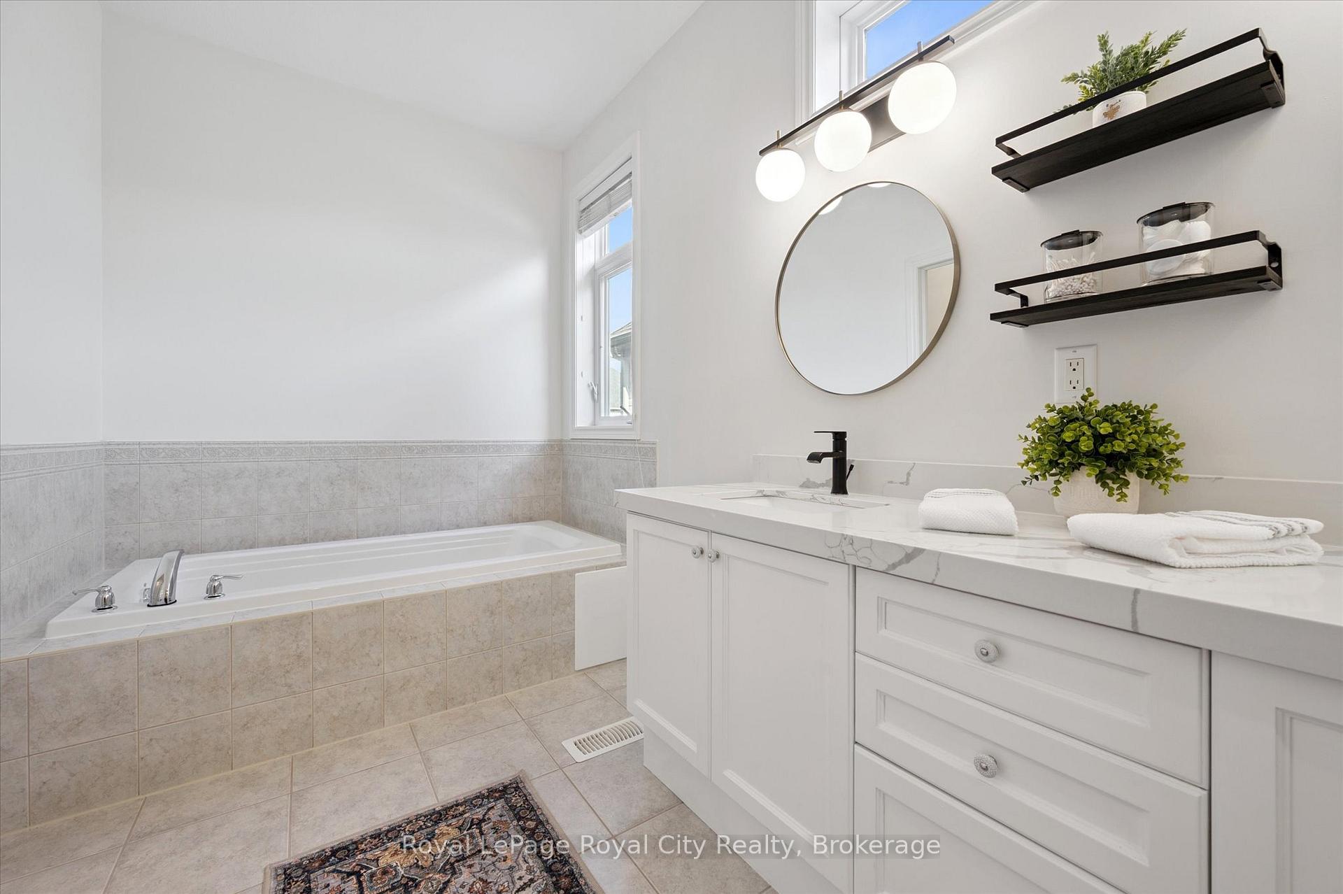 Photo 20 of 38 Baxter Drive, Guelph, Pineridge/Westminster Woods — HOMEH