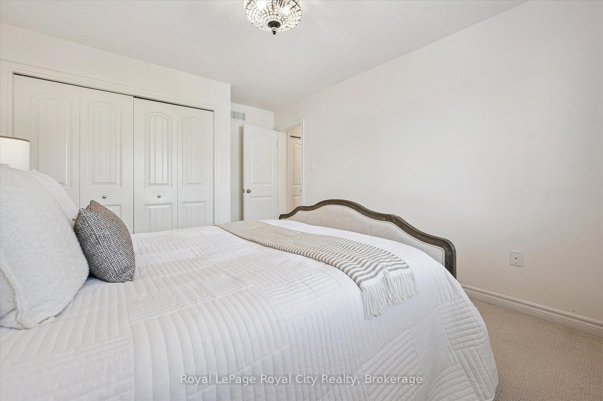 Photo 22 of 38 Baxter Drive, Guelph, Pineridge/Westminster Woods — HOMEH