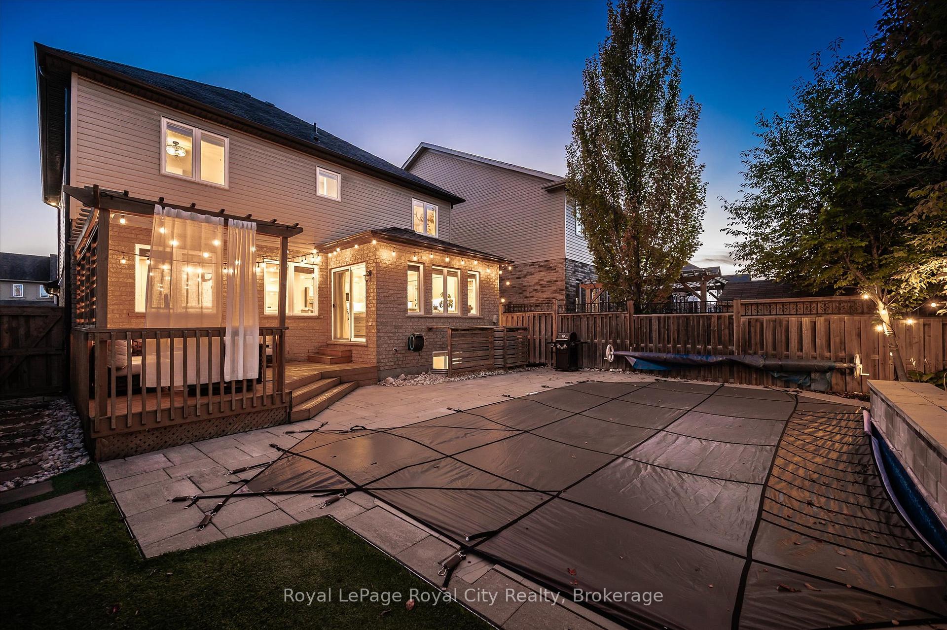 Photo 32 of 38 Baxter Drive, Guelph, Pineridge/Westminster Woods — HOMEH