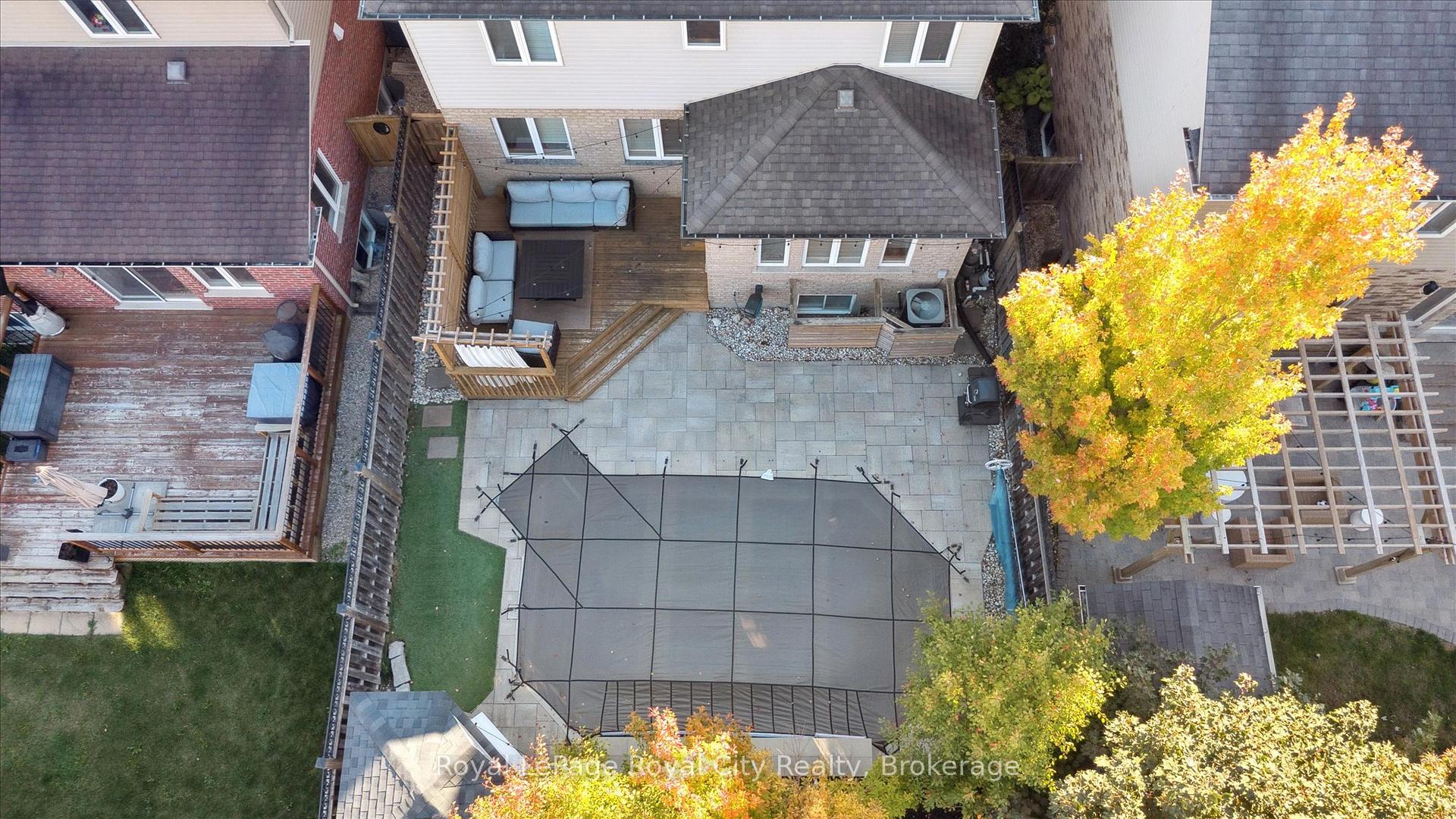 Photo 37 of 38 Baxter Drive, Guelph, Pineridge/Westminster Woods — HOMEH