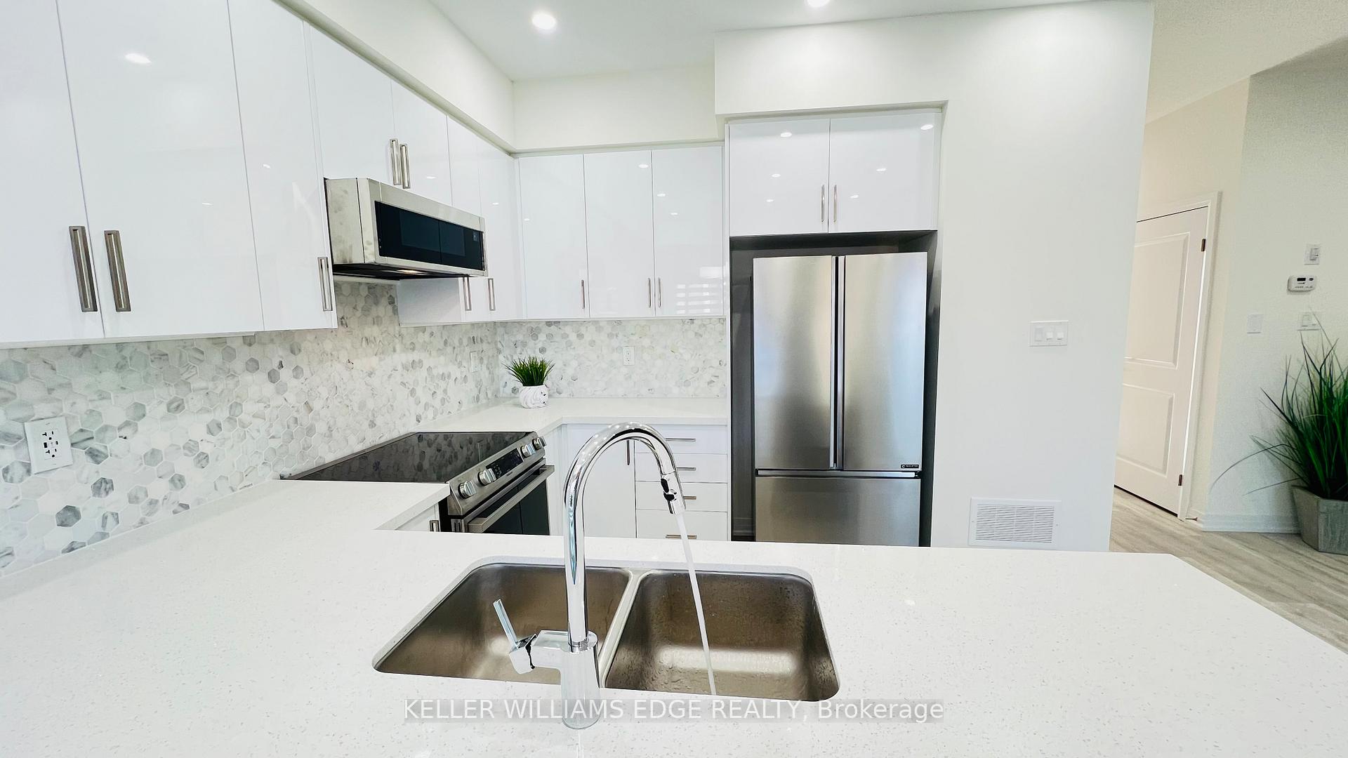Photo 12 of 17 George Brier Drive W, Brant, Paris — HOMEH