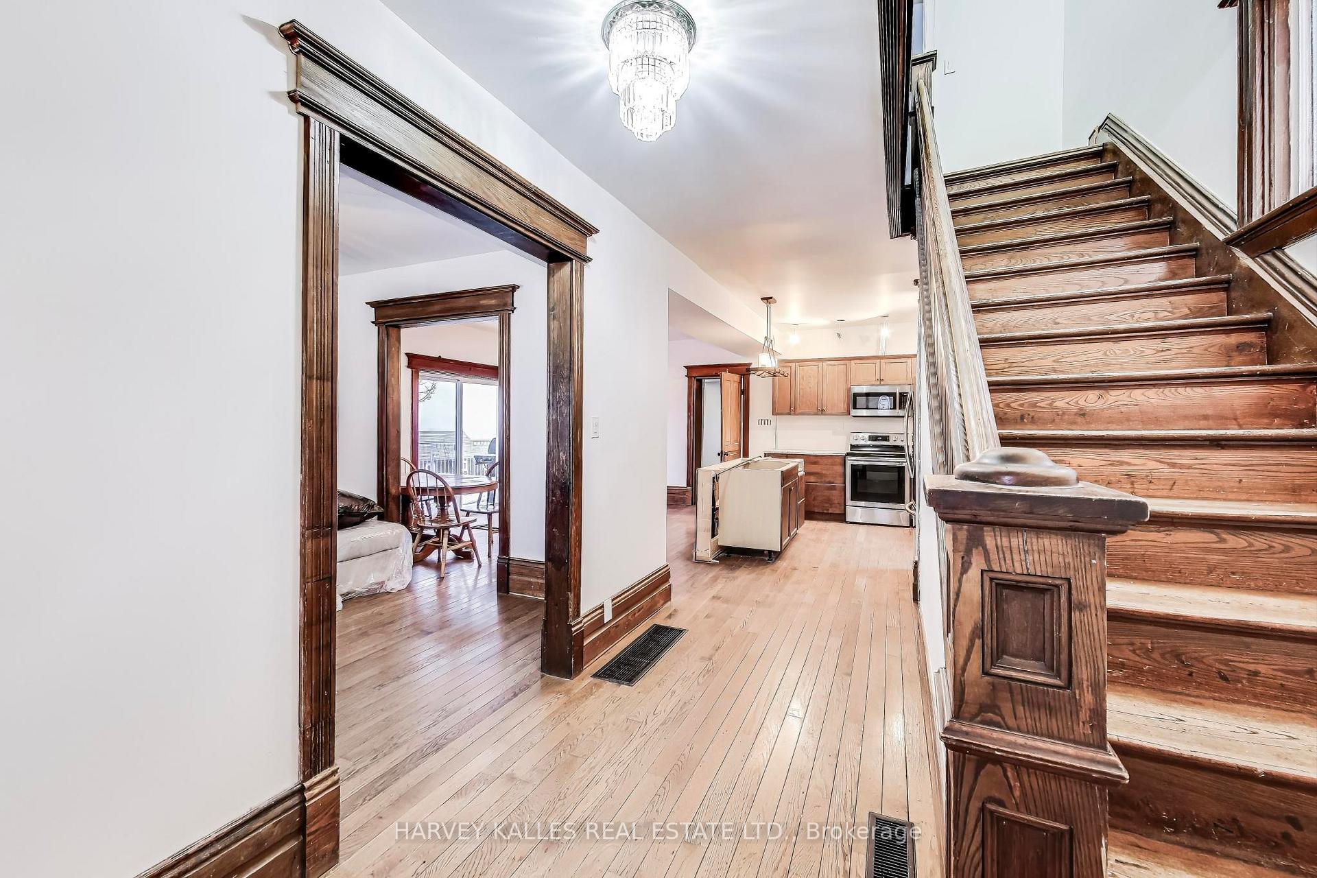 Photo 5 of 8837 County Rd 91, Clearview, Stayner — HOMEH
