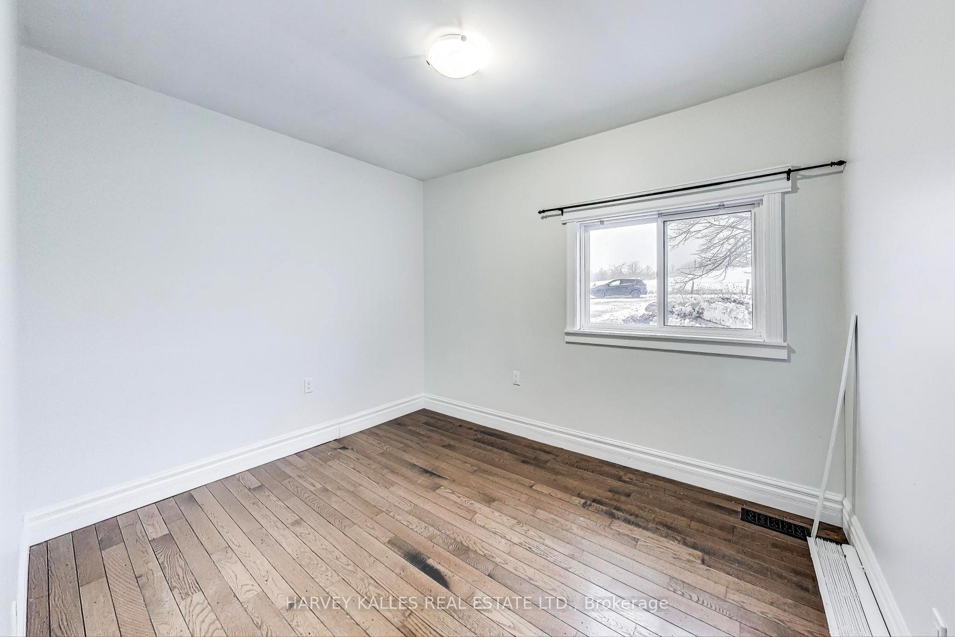 Photo 16 of 8837 County Rd 91, Clearview, Stayner — HOMEH