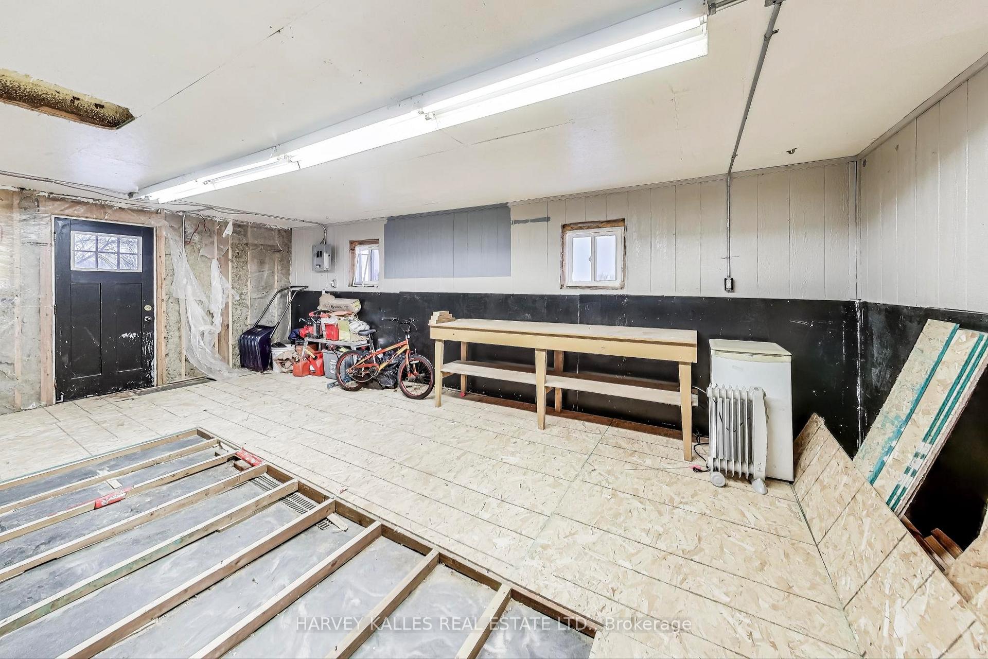 Photo 32 of 8837 County Rd 91, Clearview, Stayner — HOMEH