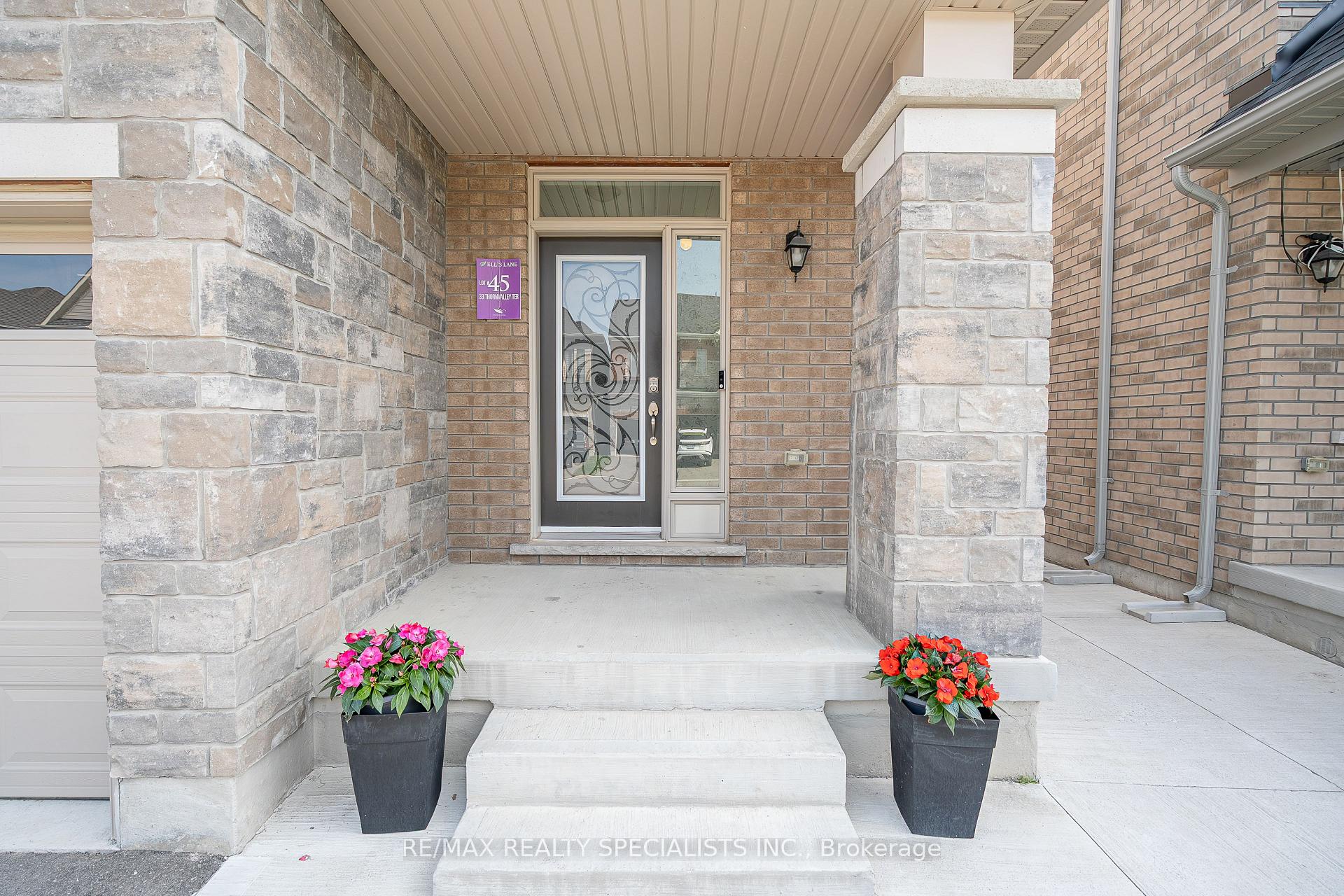 Photo 2 of 33 Thornvalley Terrace, Caledon, Rural Caledon — HOMEH