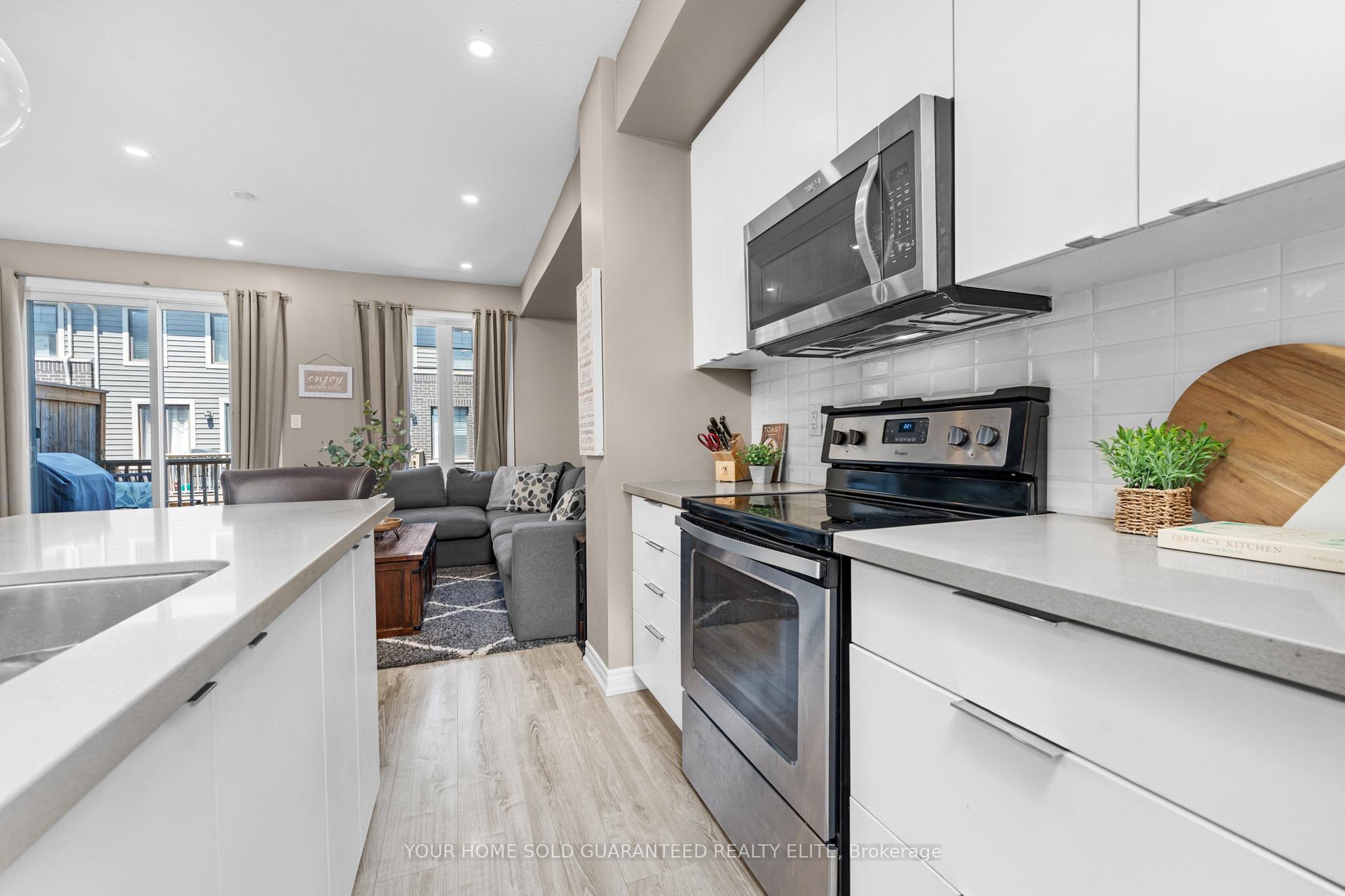 Photo 4 of 78 Esplanade Lane, Grimsby, Grimsby Beach — HOMEH