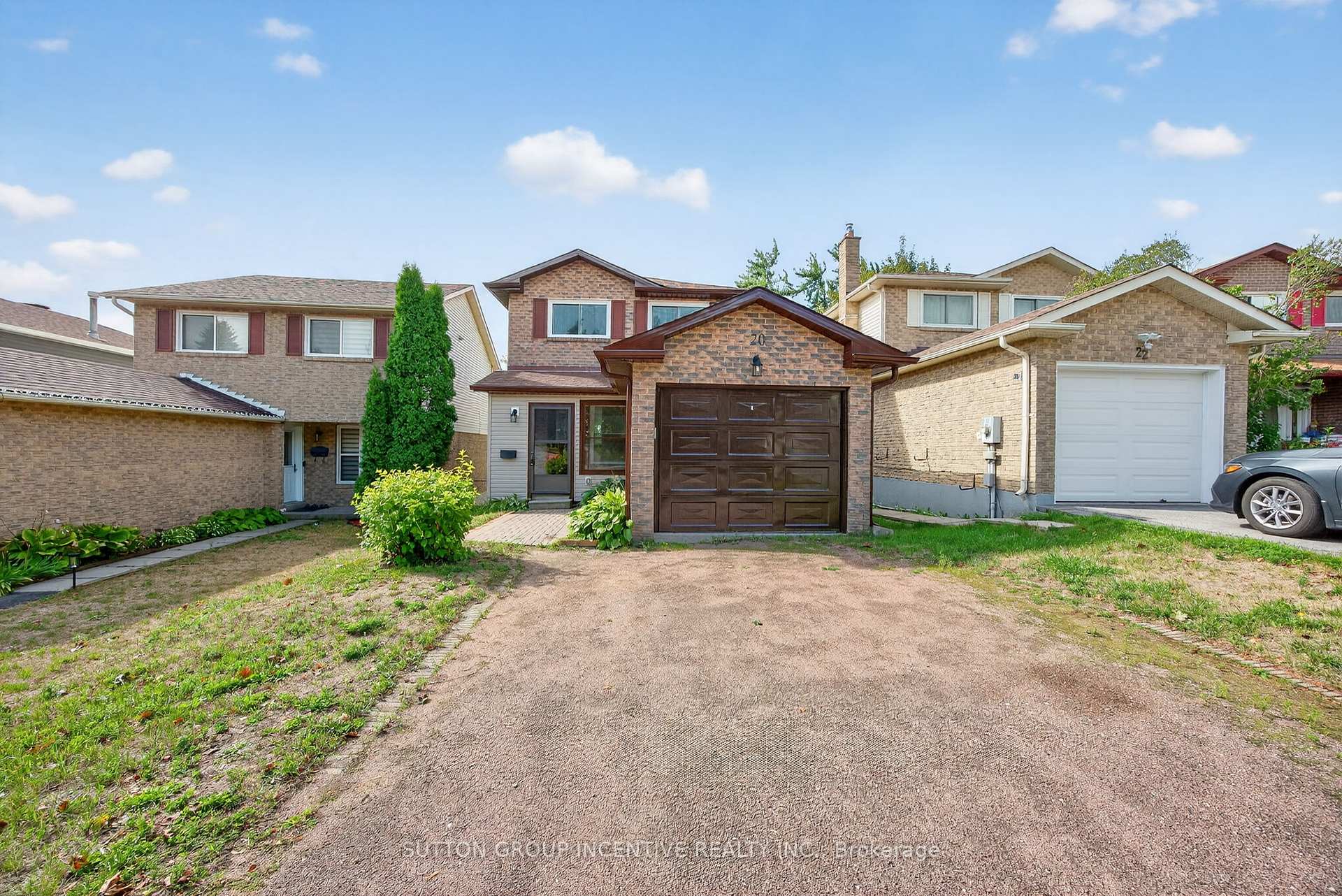Photo 3 of 20 Fox Run, Barrie, Sunnidale — HOMEH