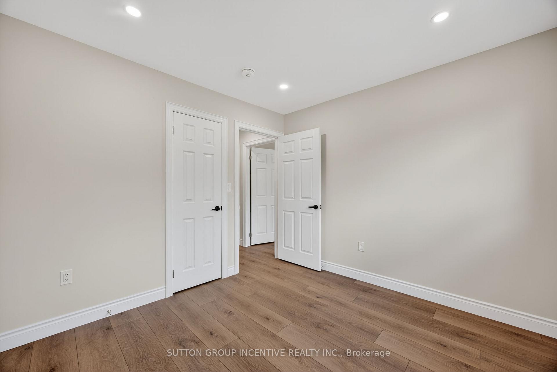 Photo 32 of 20 Fox Run, Barrie, Sunnidale — HOMEH